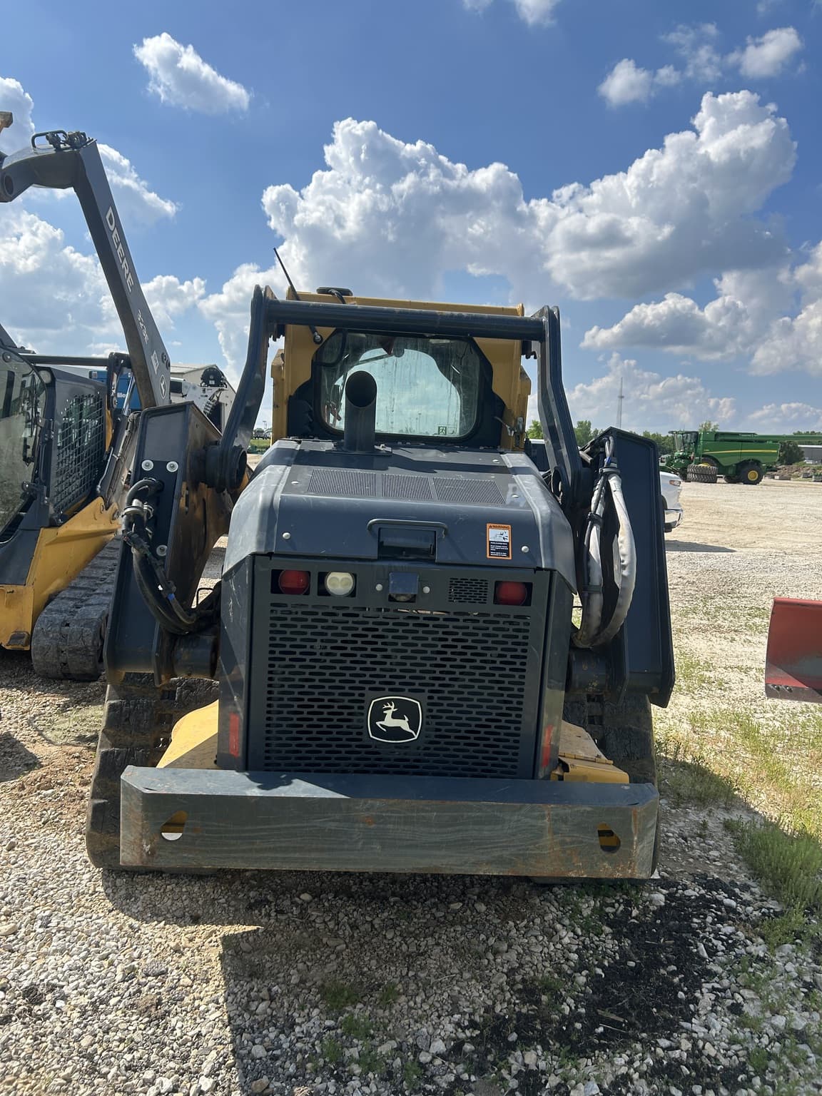 2022 John Deere 333G Image