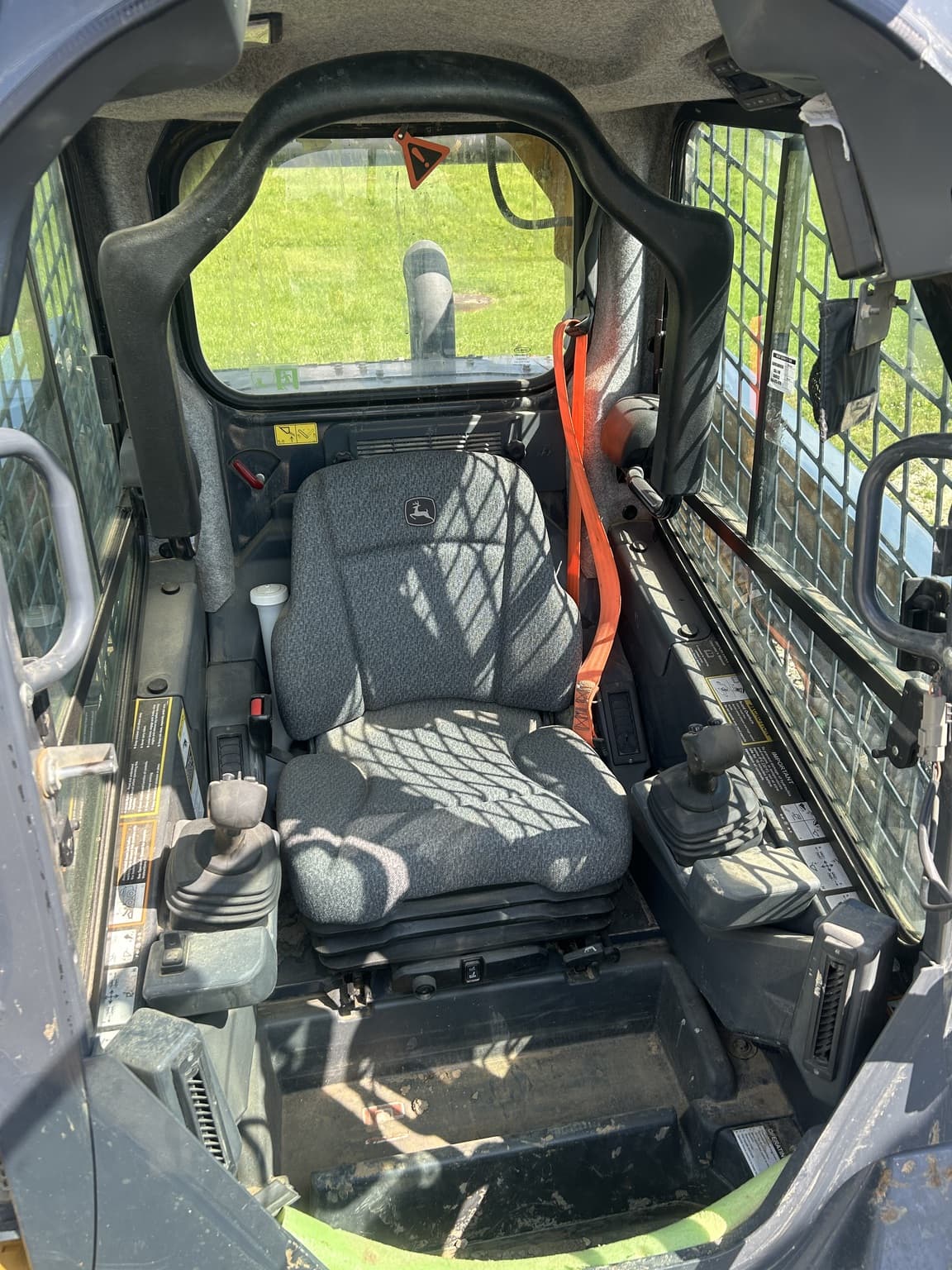 2022 John Deere 333G Image