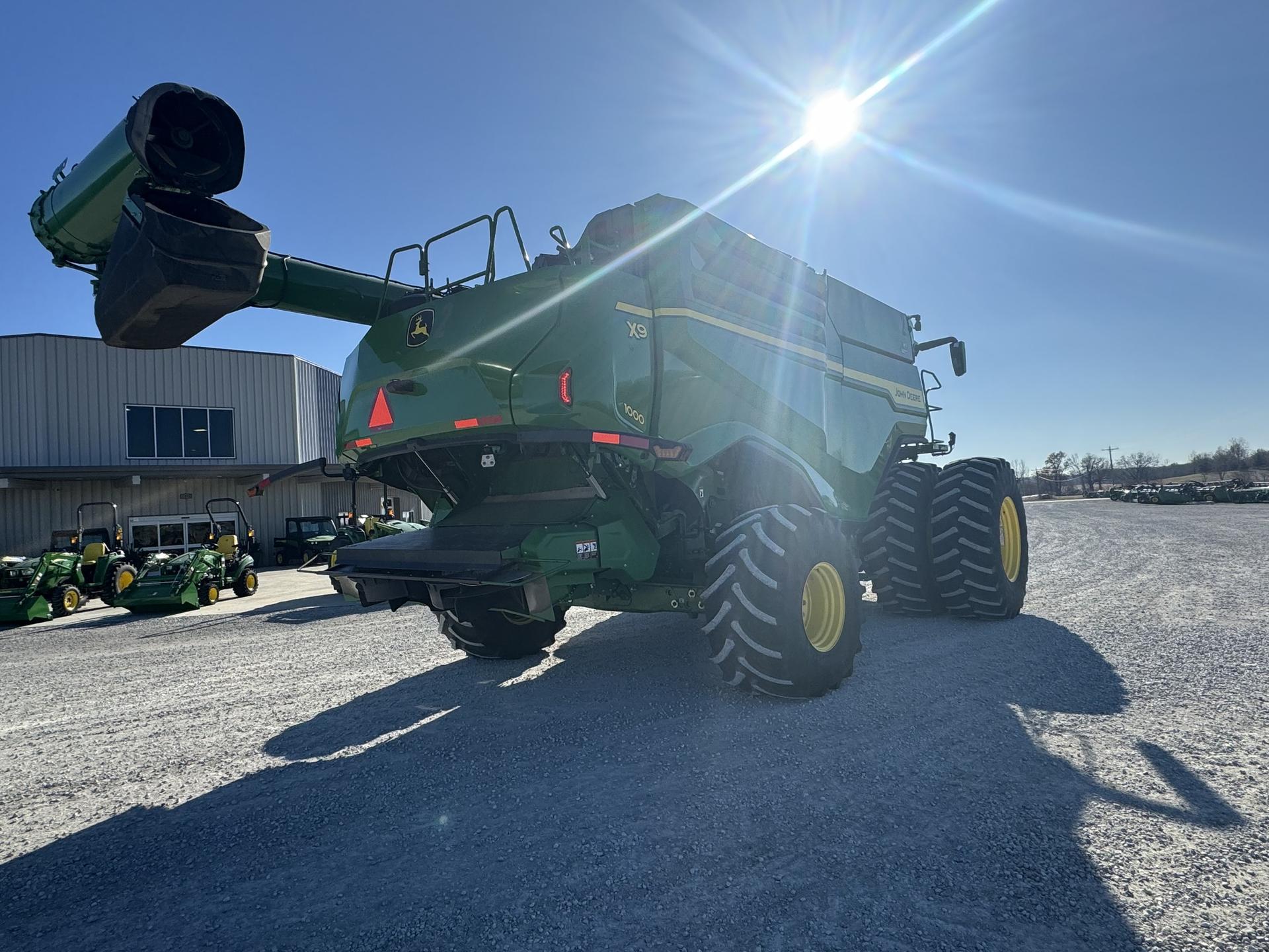 2022 John Deere X9 1000 Image
