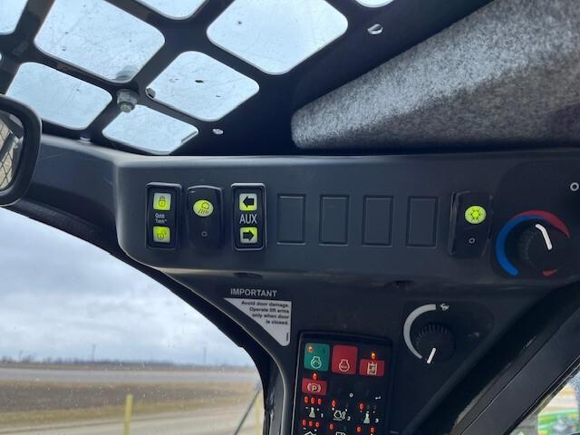 2023 John Deere 333G Image