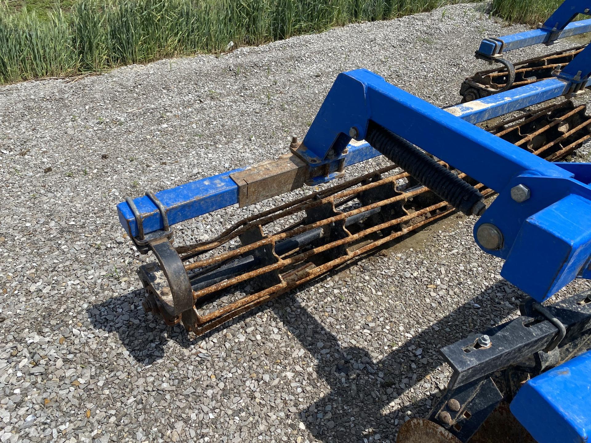 2011 Landoll 7431 Image