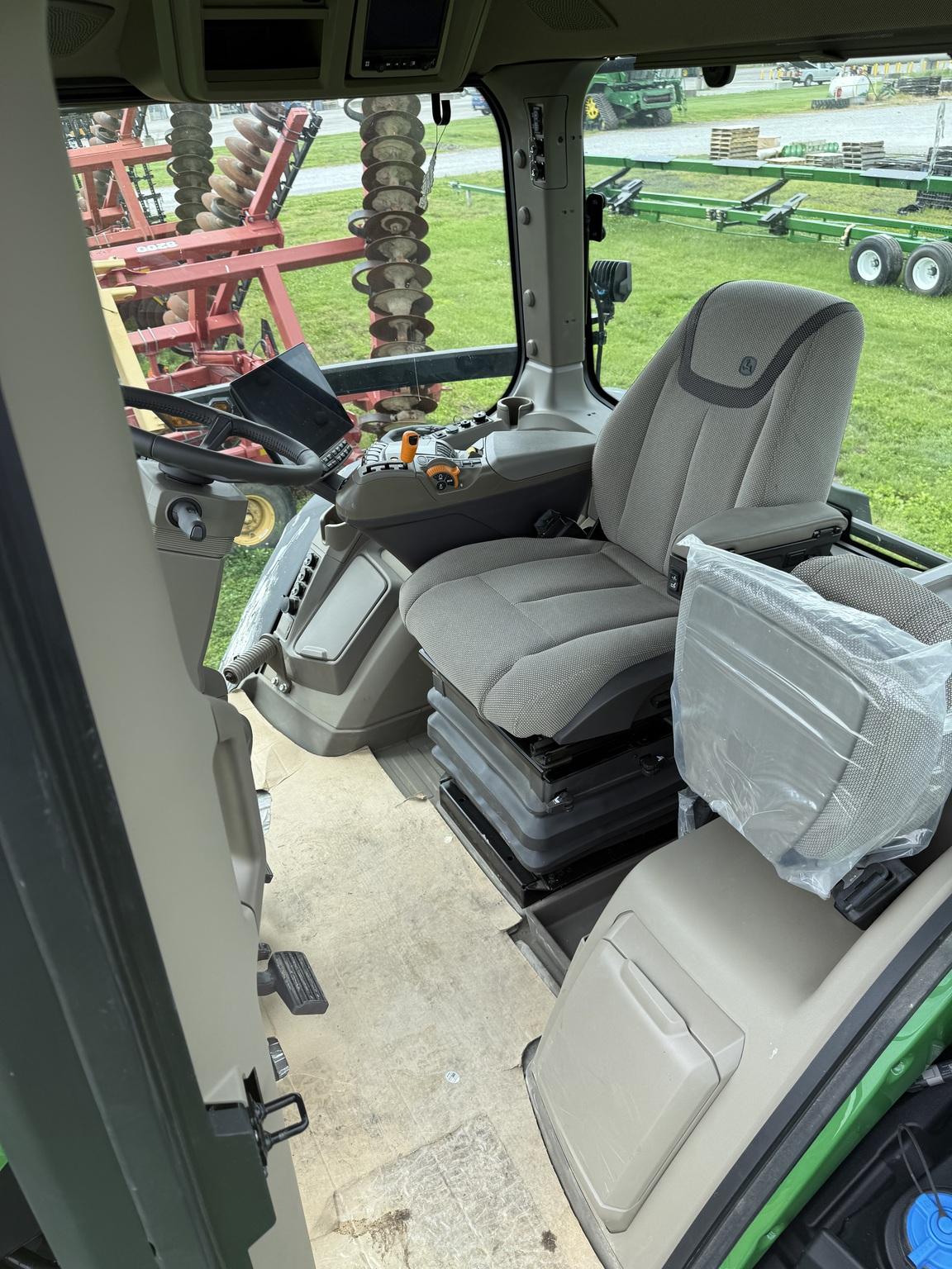 2024 John Deere 9RT 540 Image