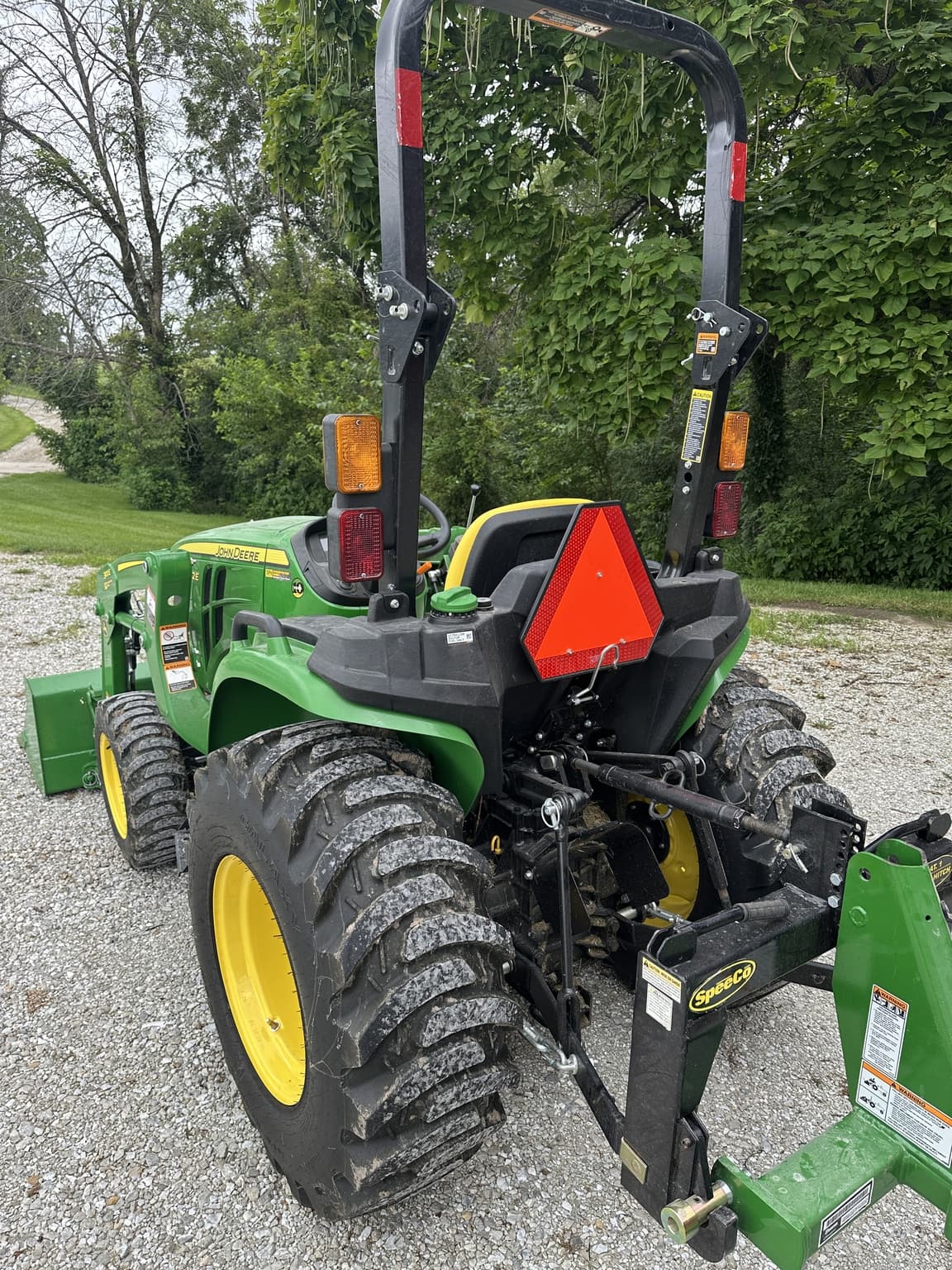 2022 John Deere 3032E Image
