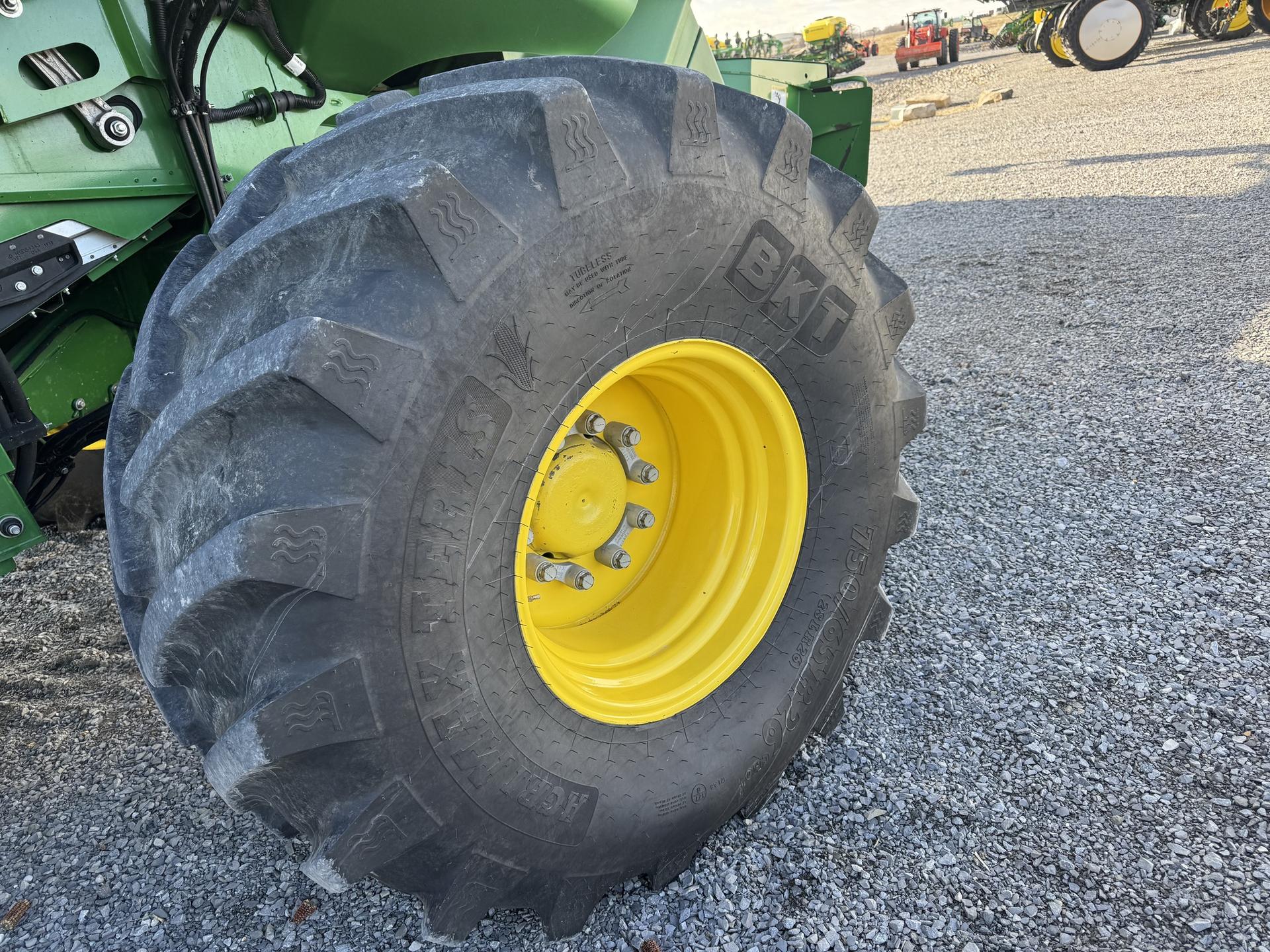 2022 John Deere X9 1000 Image