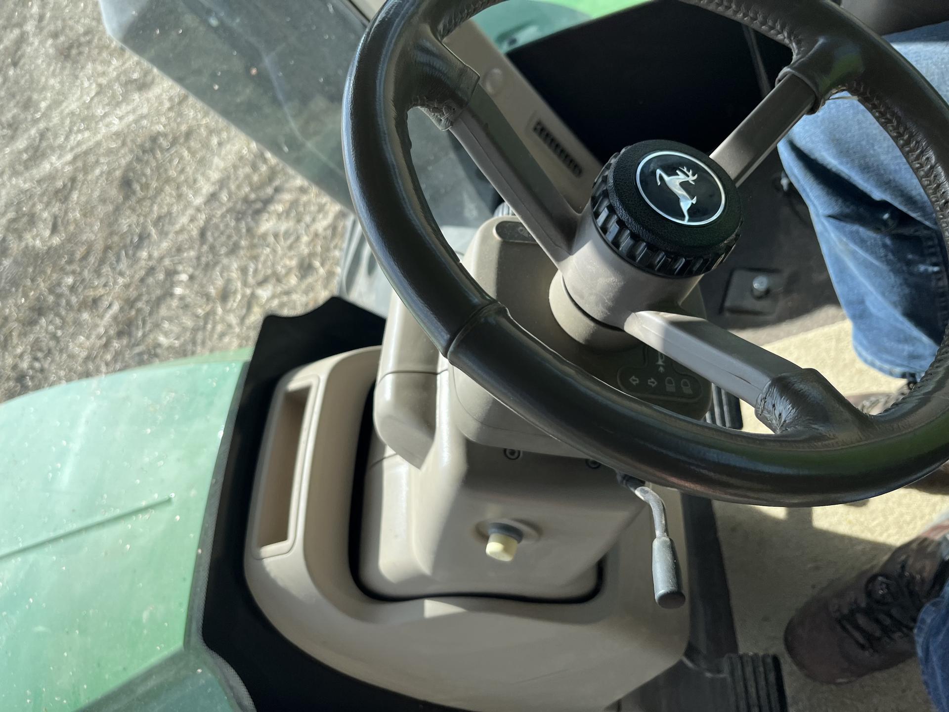 2018 John Deere 9520RX Image