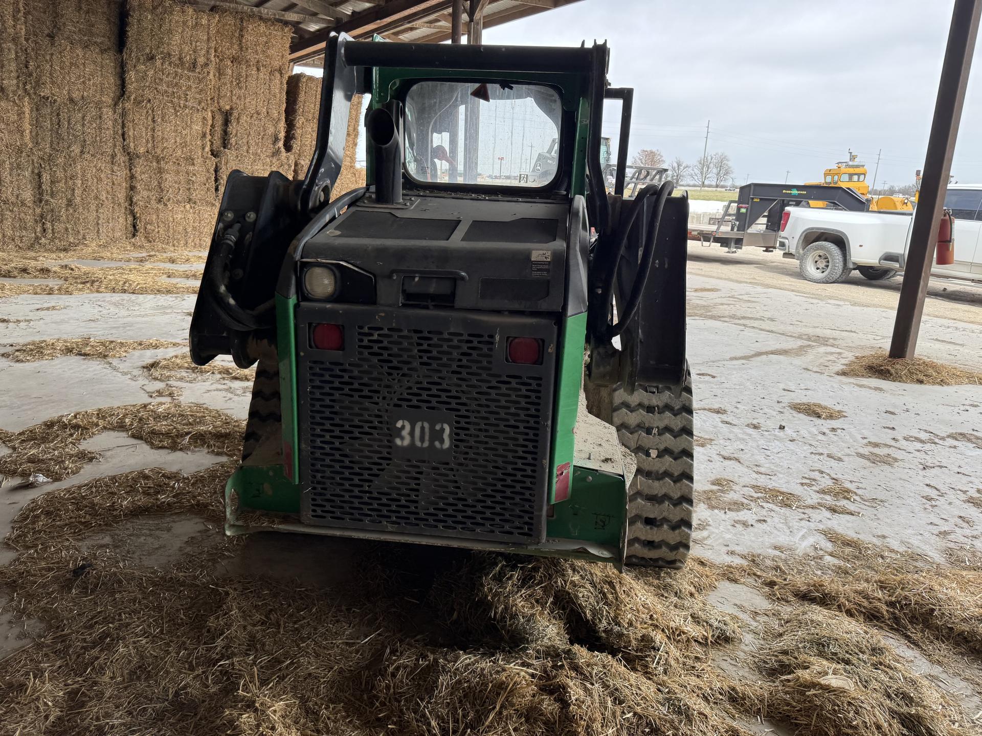 2018 John Deere 325G Image