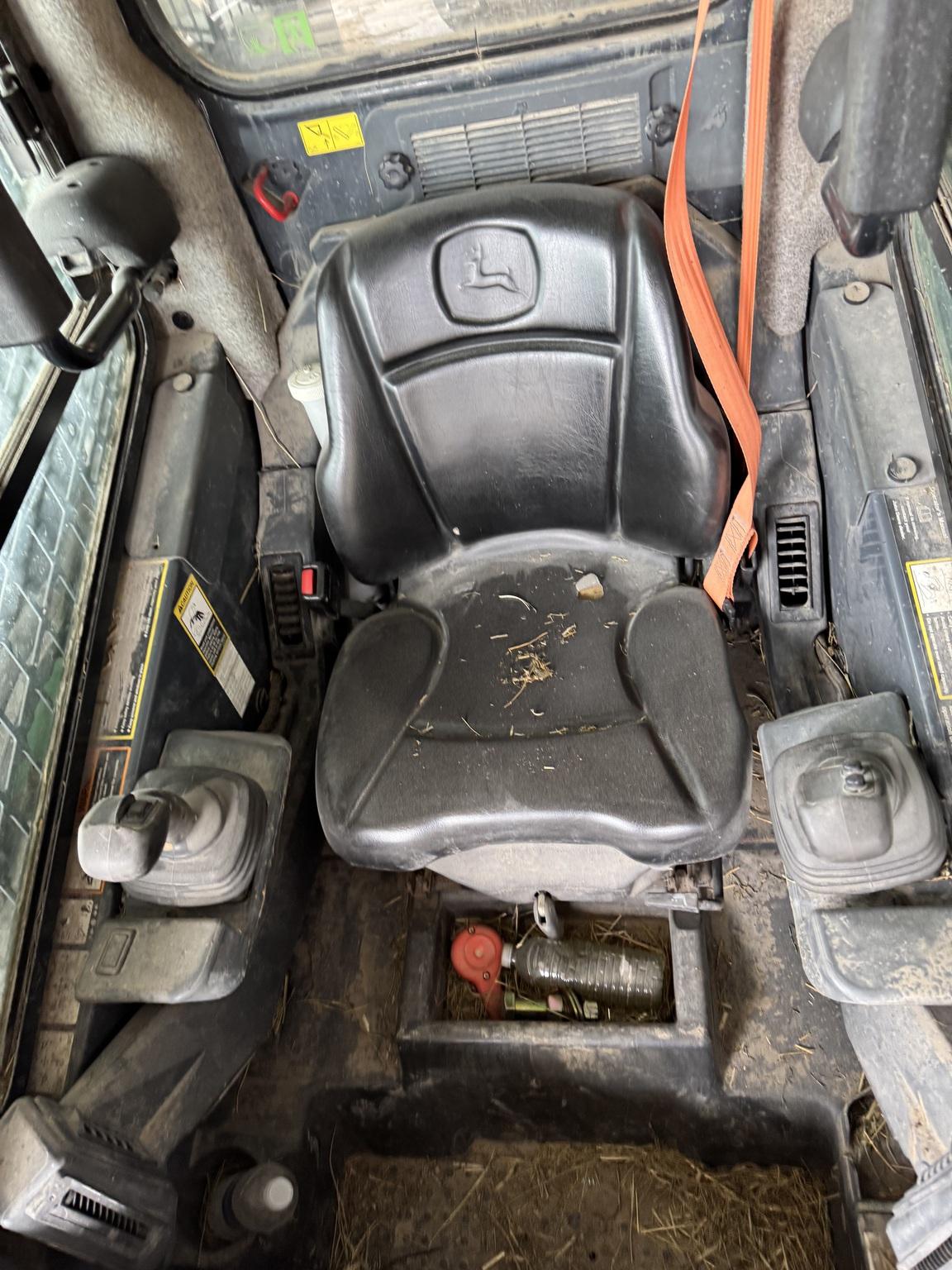 2018 John Deere 325G Image