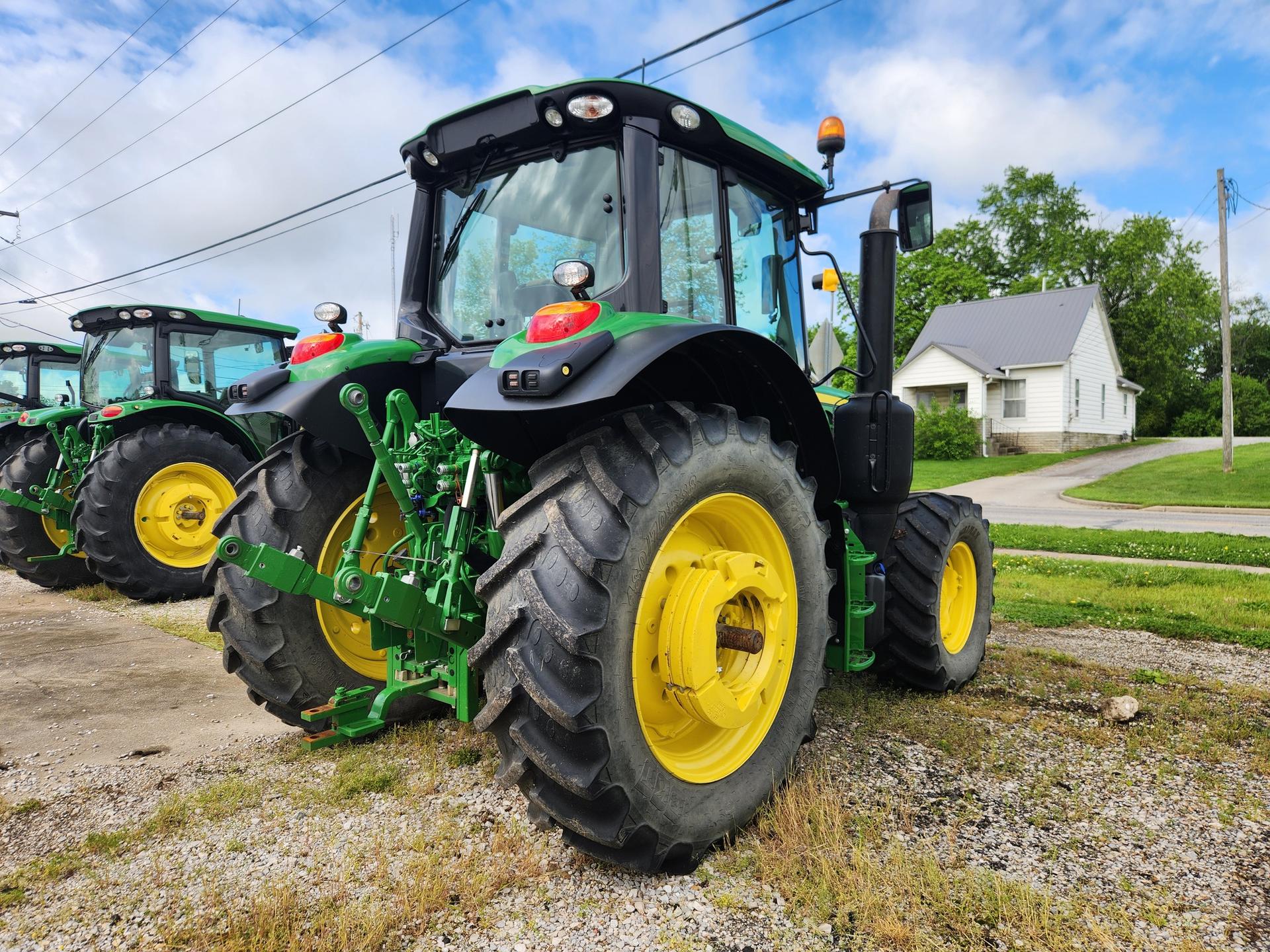 2023 John Deere 6140M Image