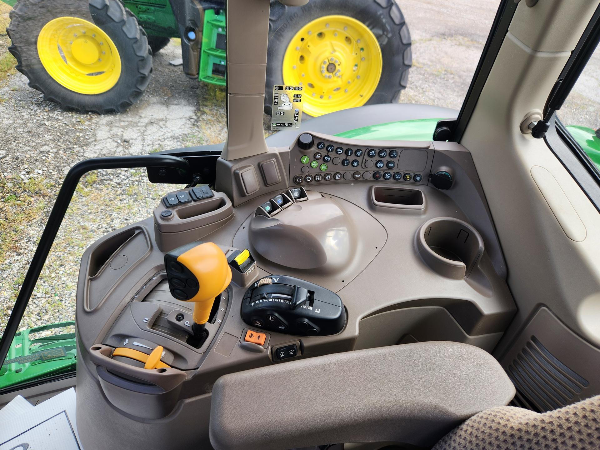 2023 John Deere 6140M Image