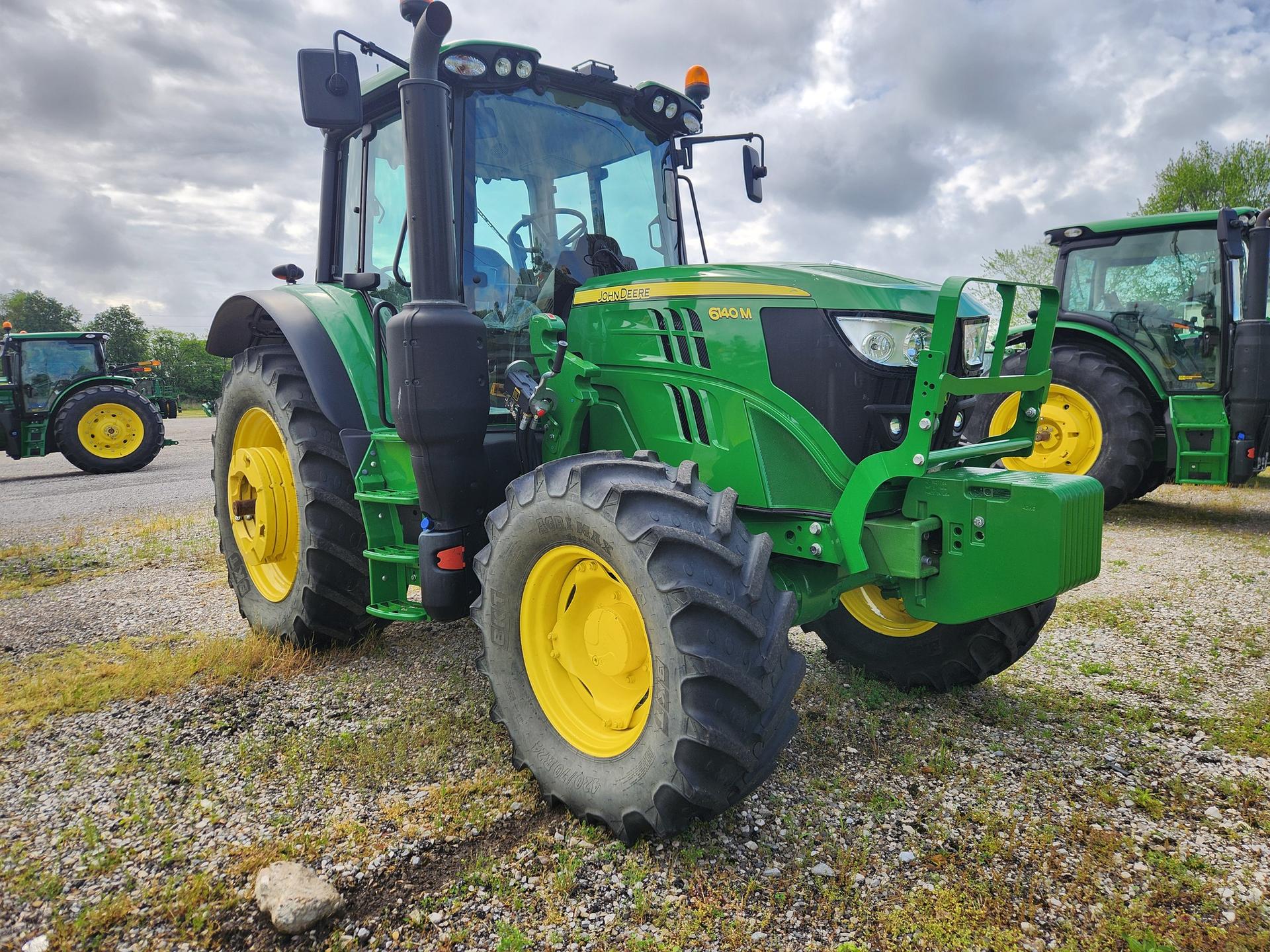 2023 John Deere 6140M Image