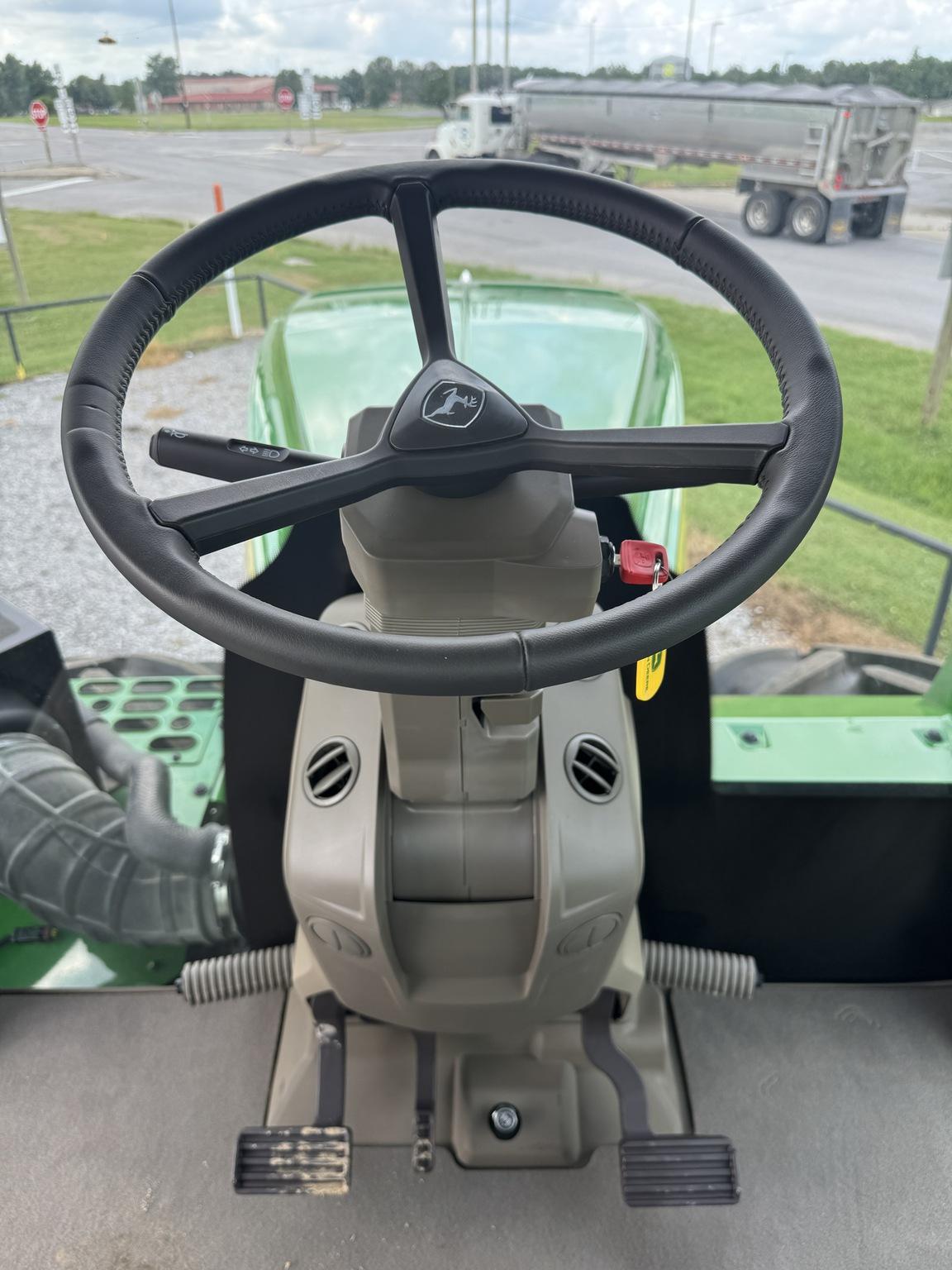 2024 John Deere 9R 490 Image