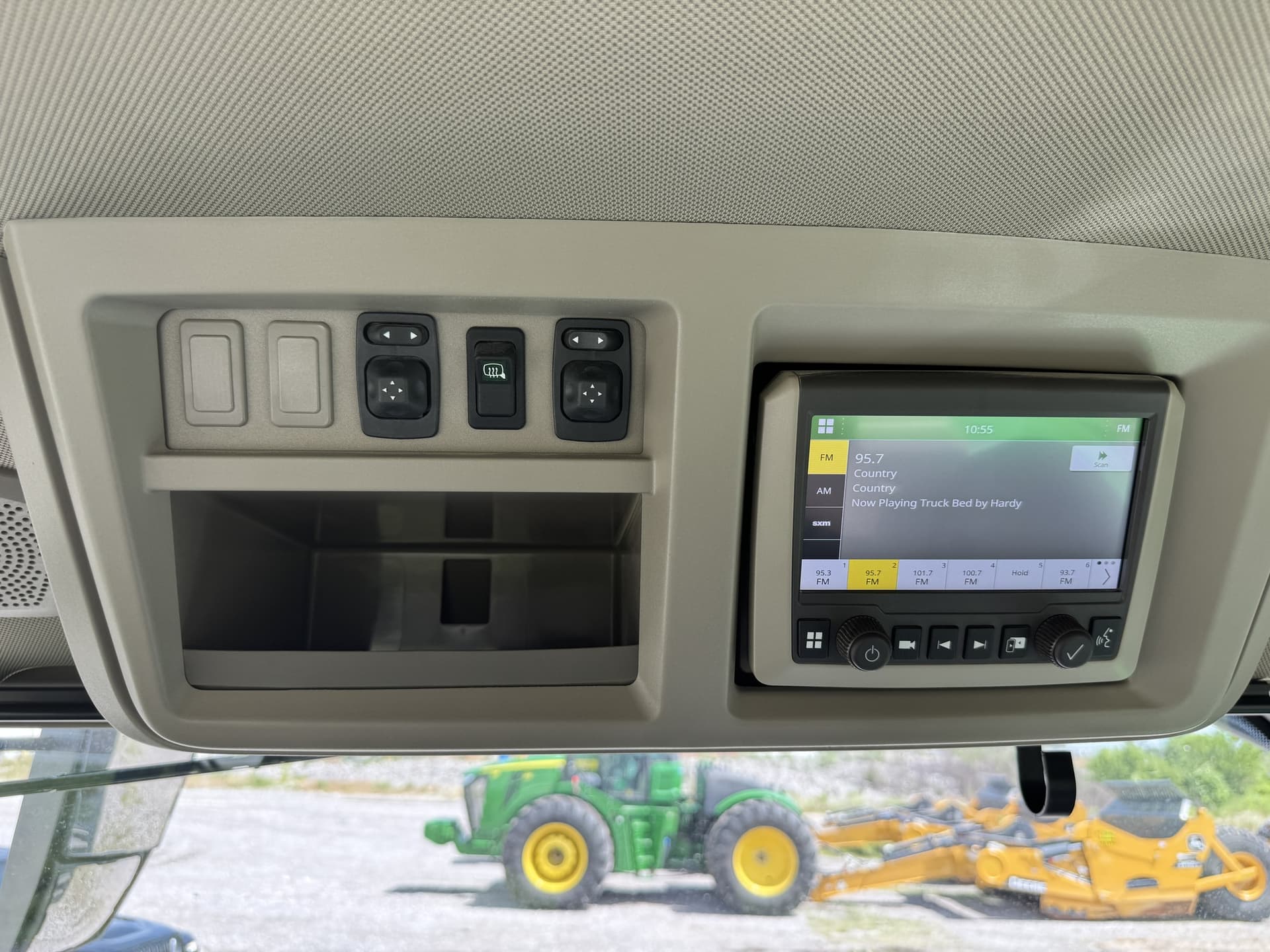 2024 John Deere 8R 340 Image