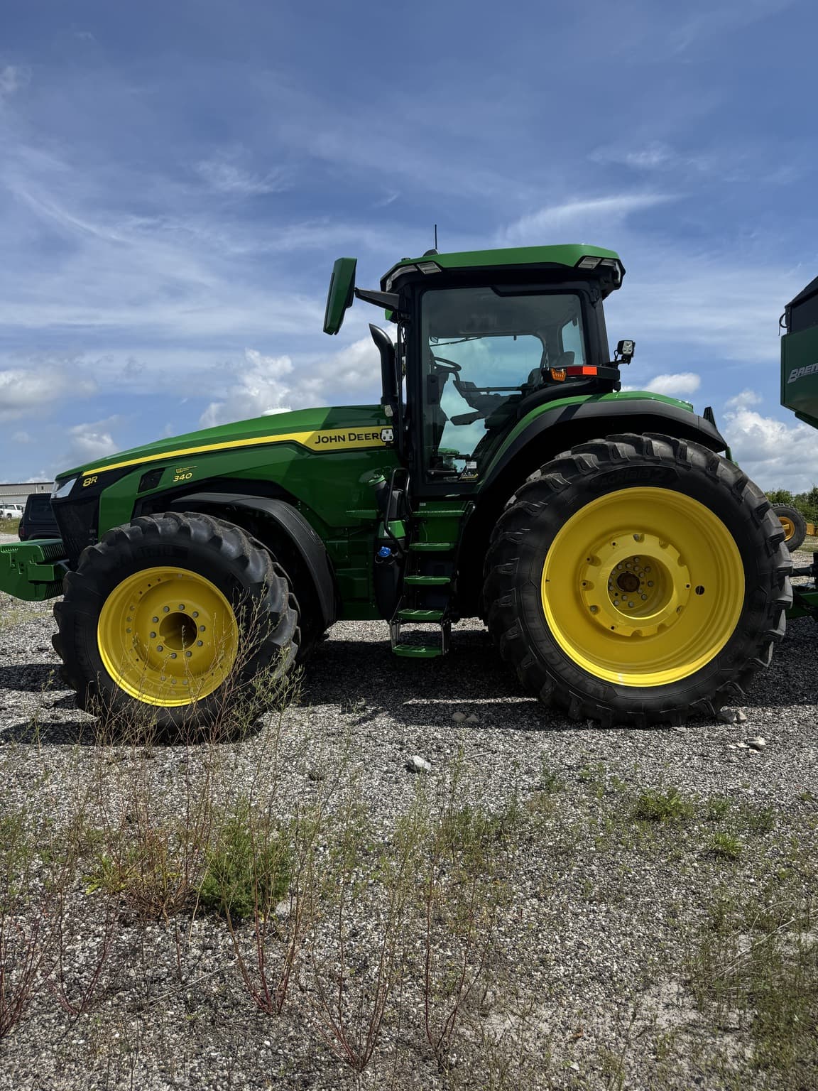 2024 John Deere 8R 340 Image