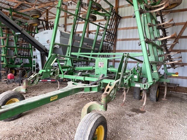 2007 John Deere 2210 Image