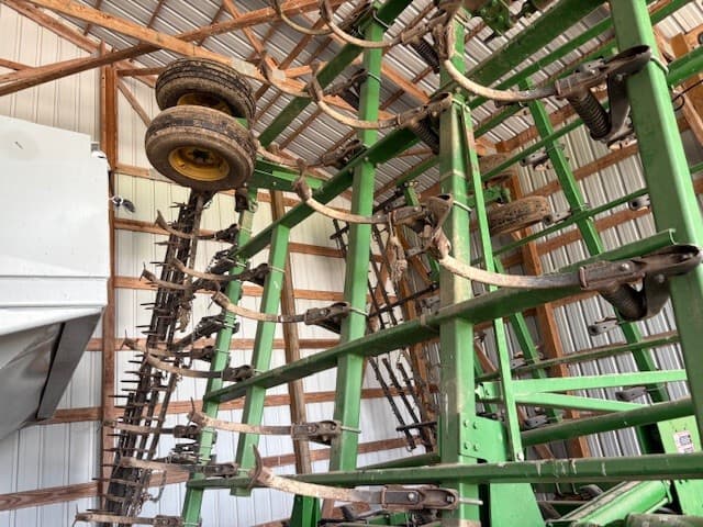 2007 John Deere 2210 Image
