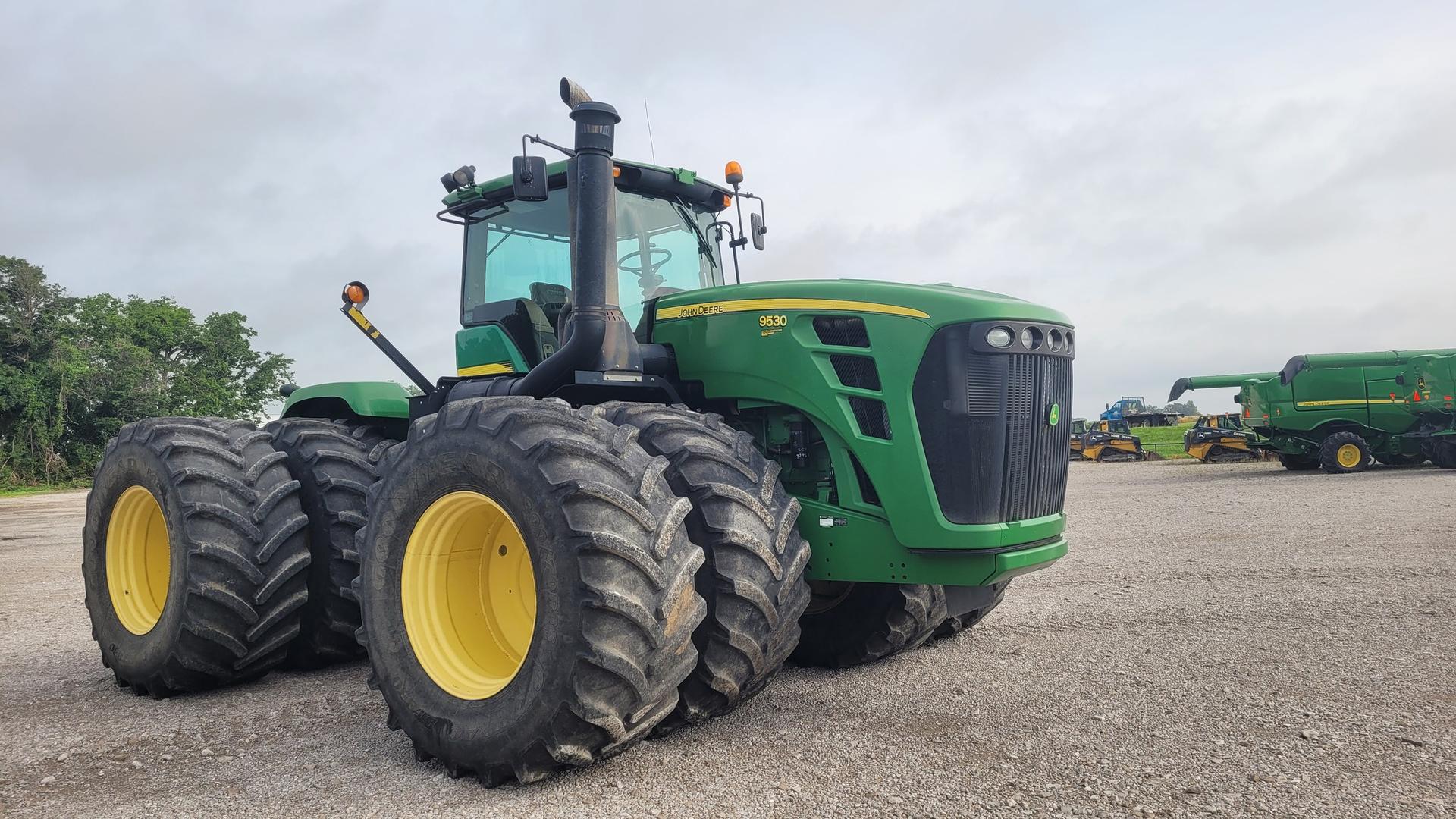 2011 John Deere 9530 Image