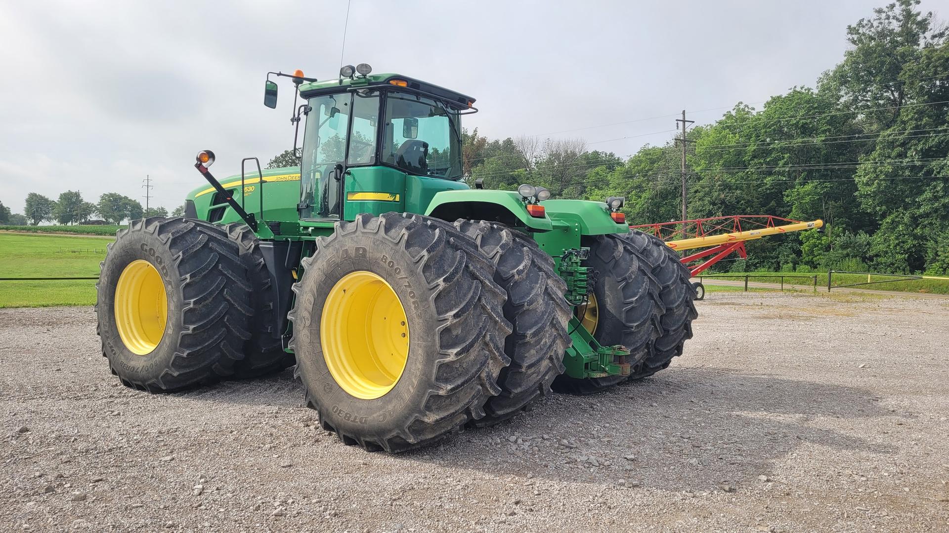 2011 John Deere 9530 Image
