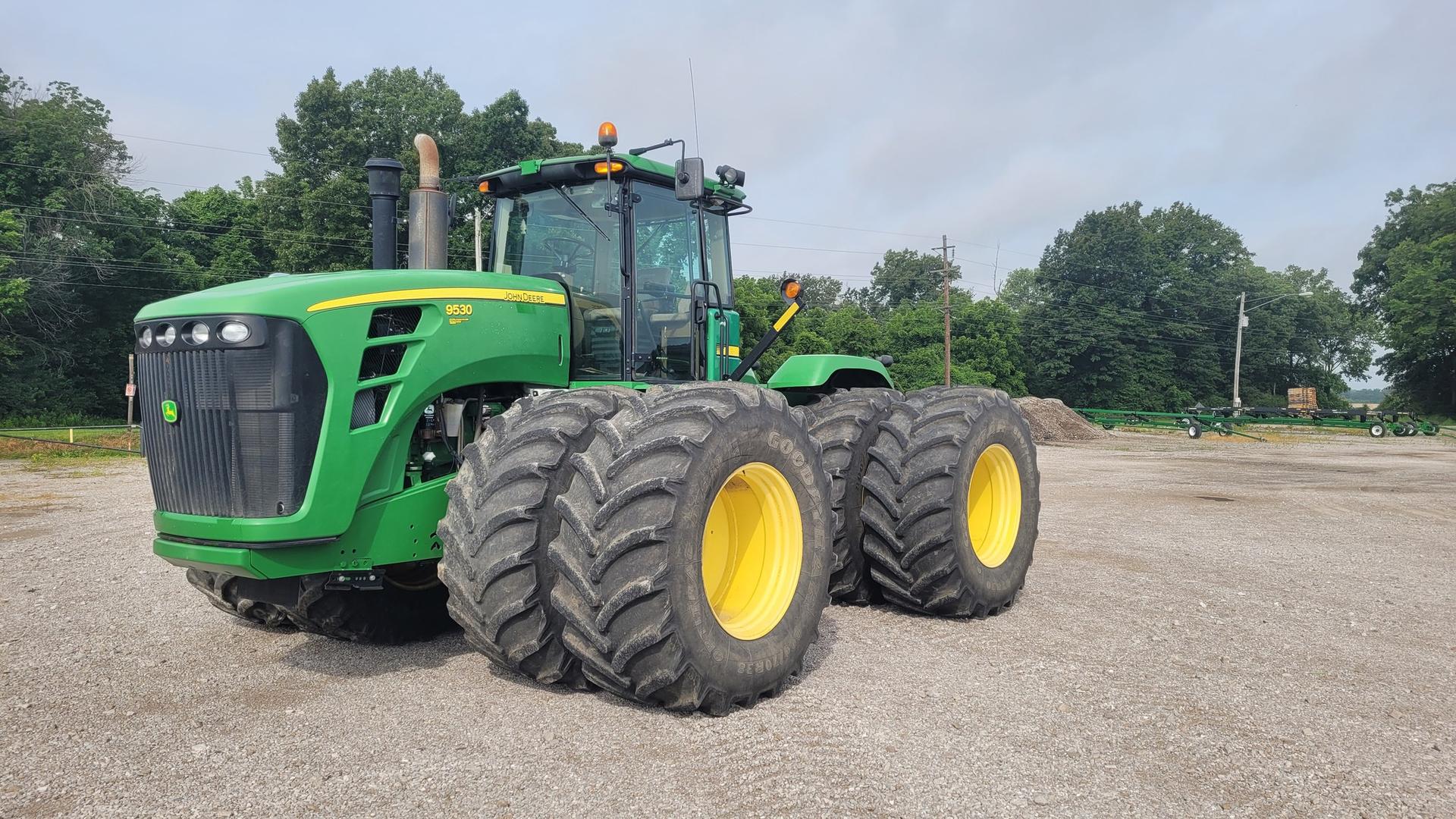 2011 John Deere 9530 Image