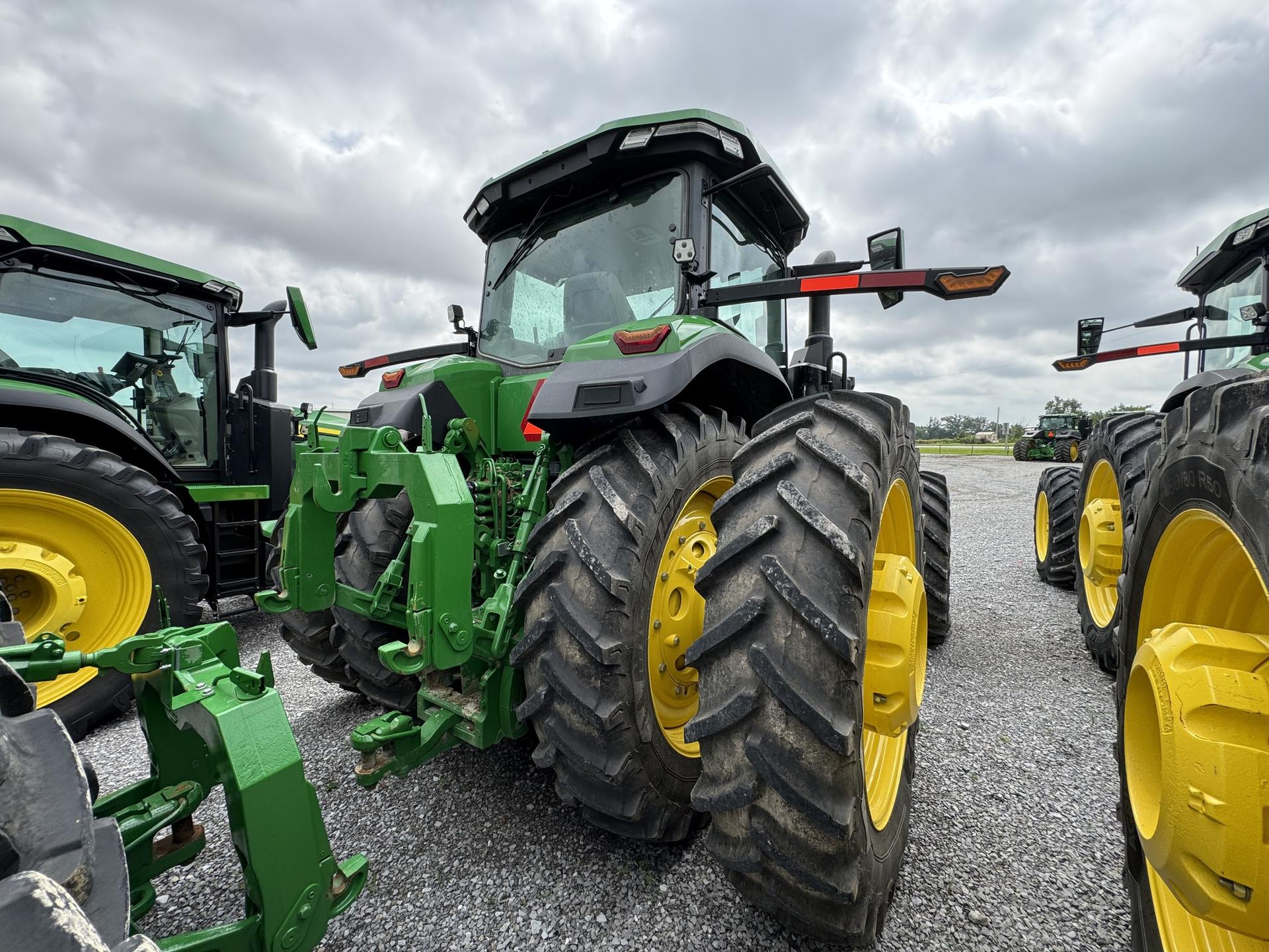 2024 John Deere 8R 310 Image