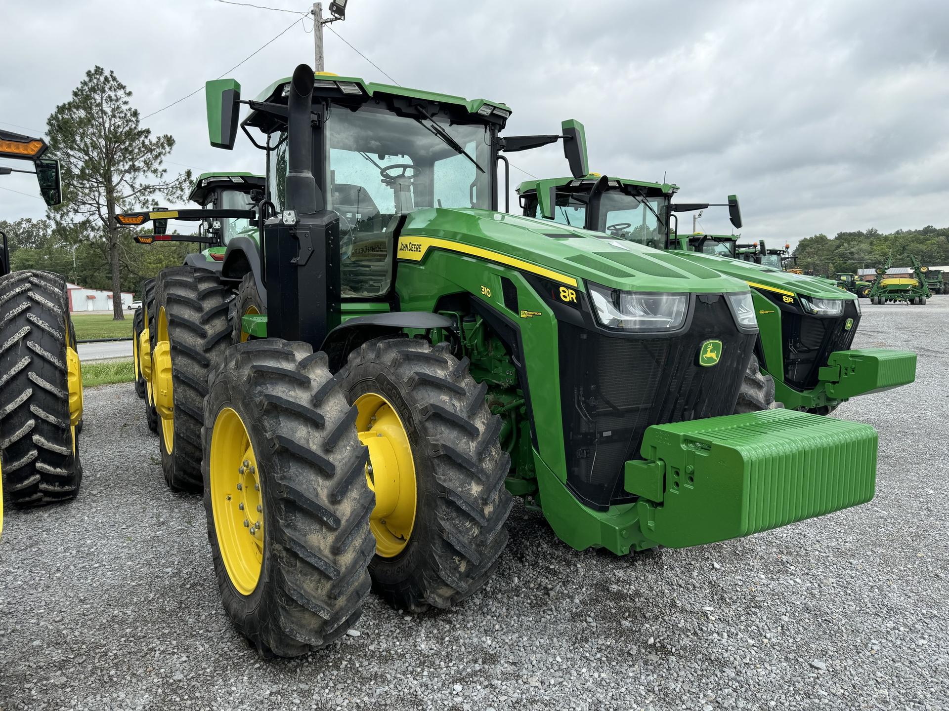2024 John Deere 8R 310 Image