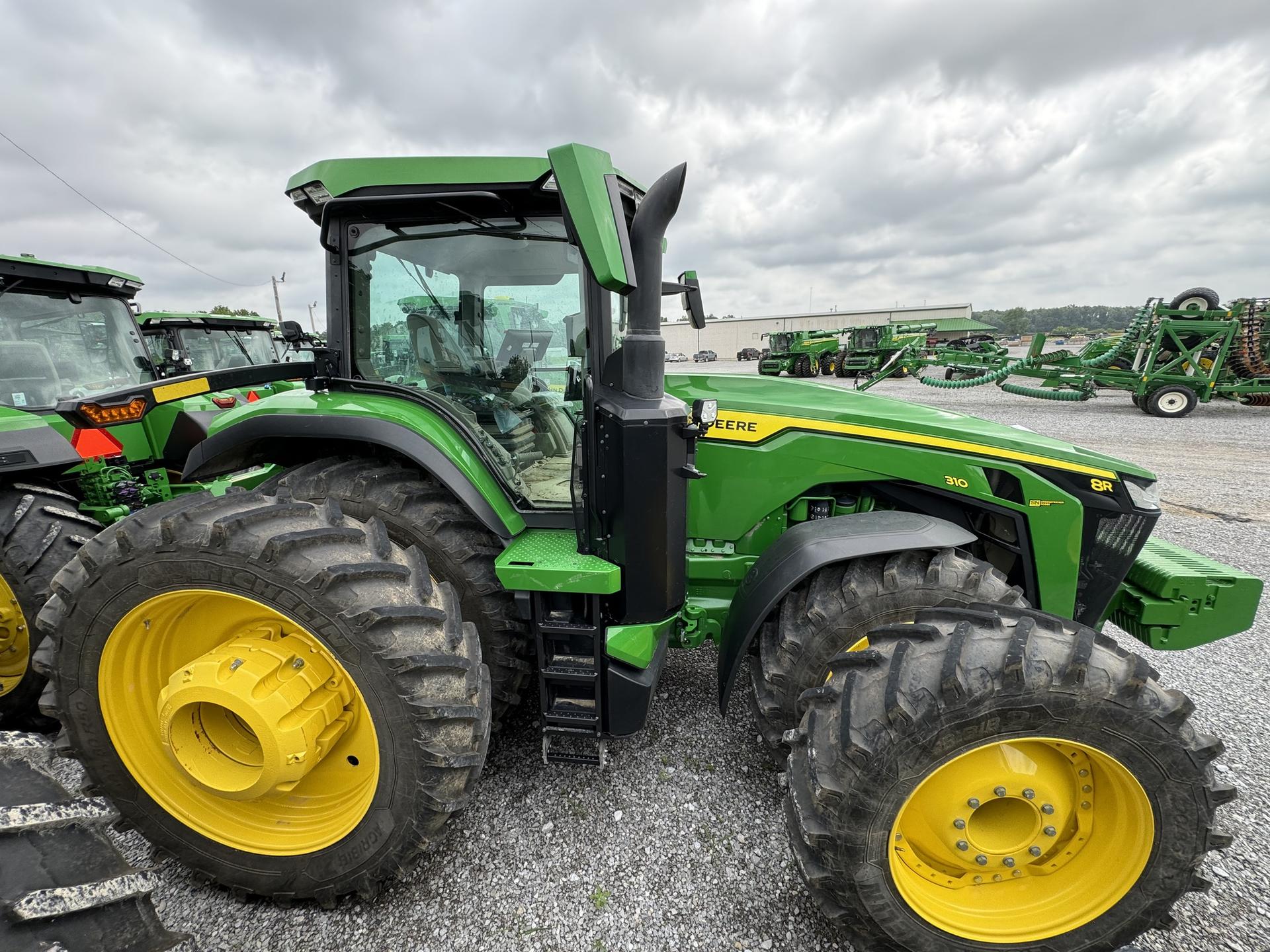 2024 John Deere 8R 310 Image