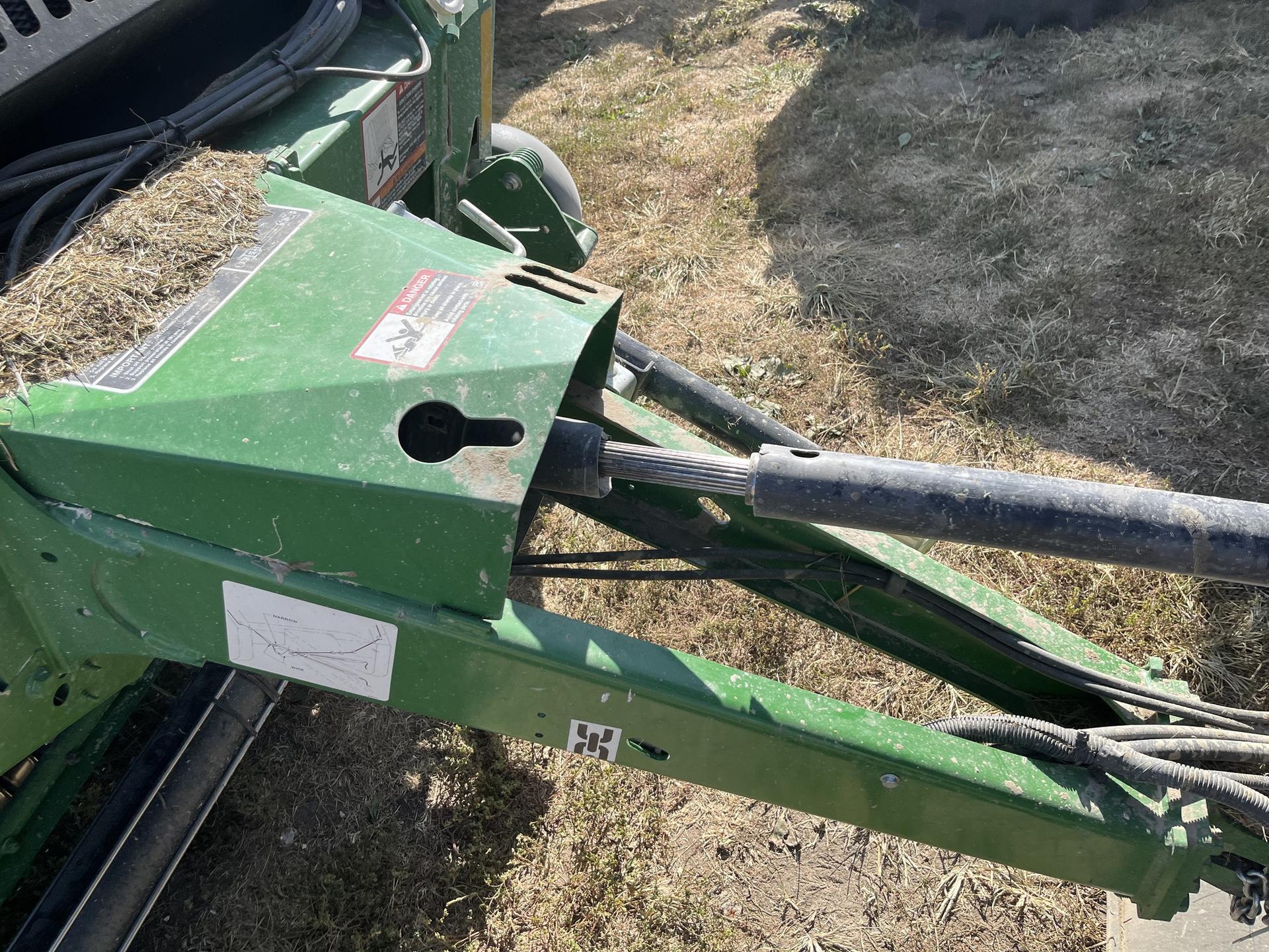 2022 John Deere 560M Image