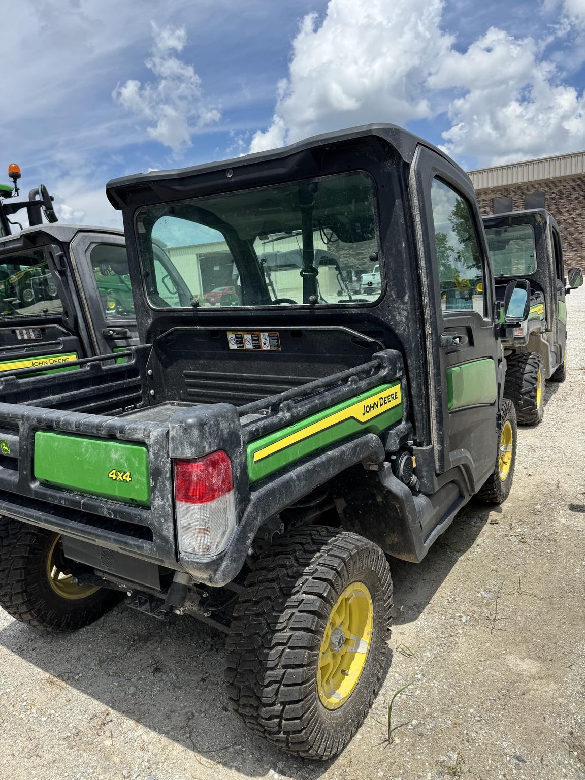 2024 John Deere XUV 835M Image