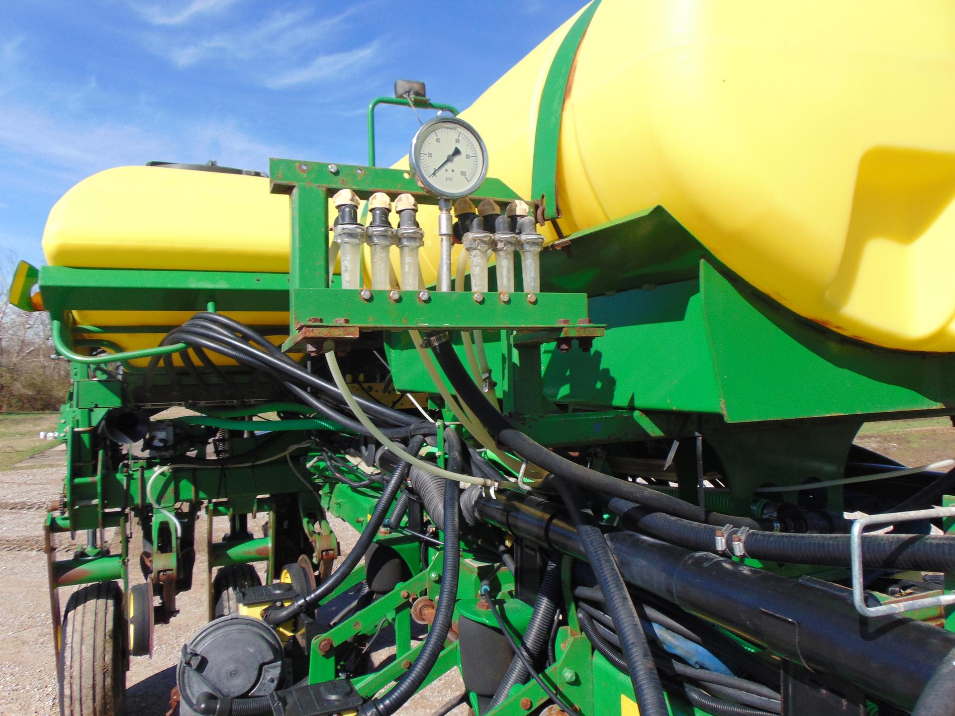 2011 John Deere 1770NT CCS Image