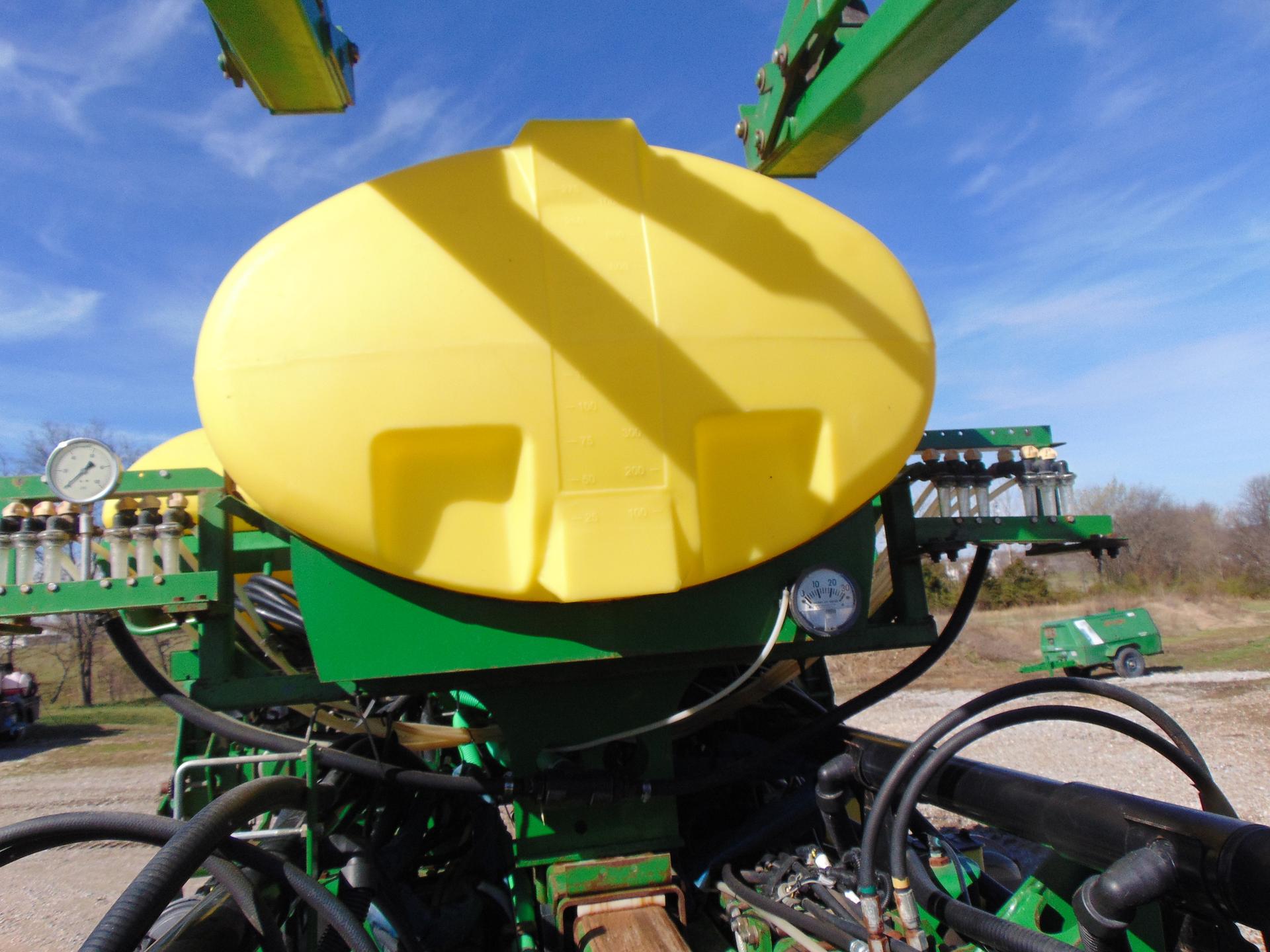 2011 John Deere 1770NT CCS Image