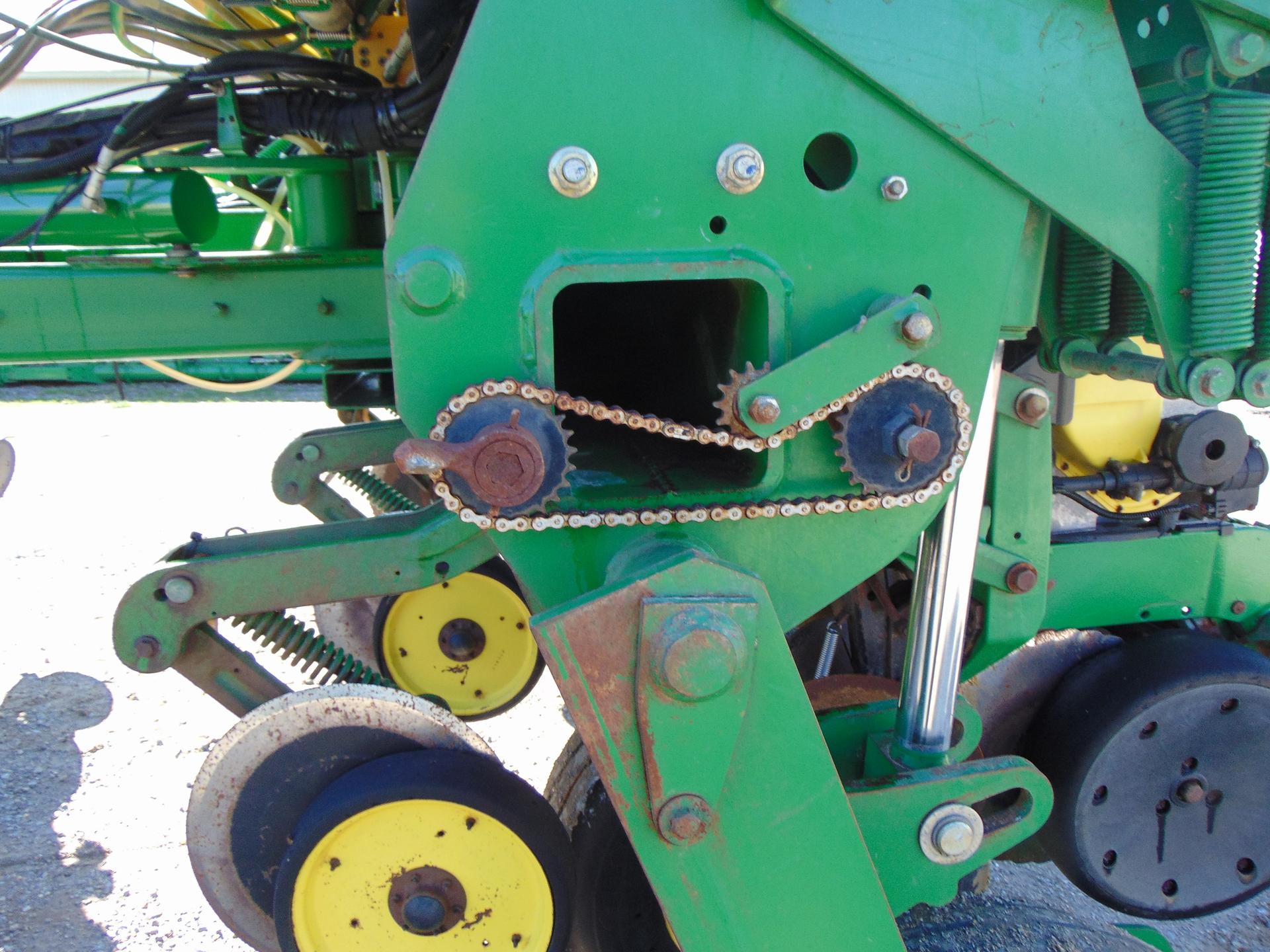 2011 John Deere 1770NT CCS Image