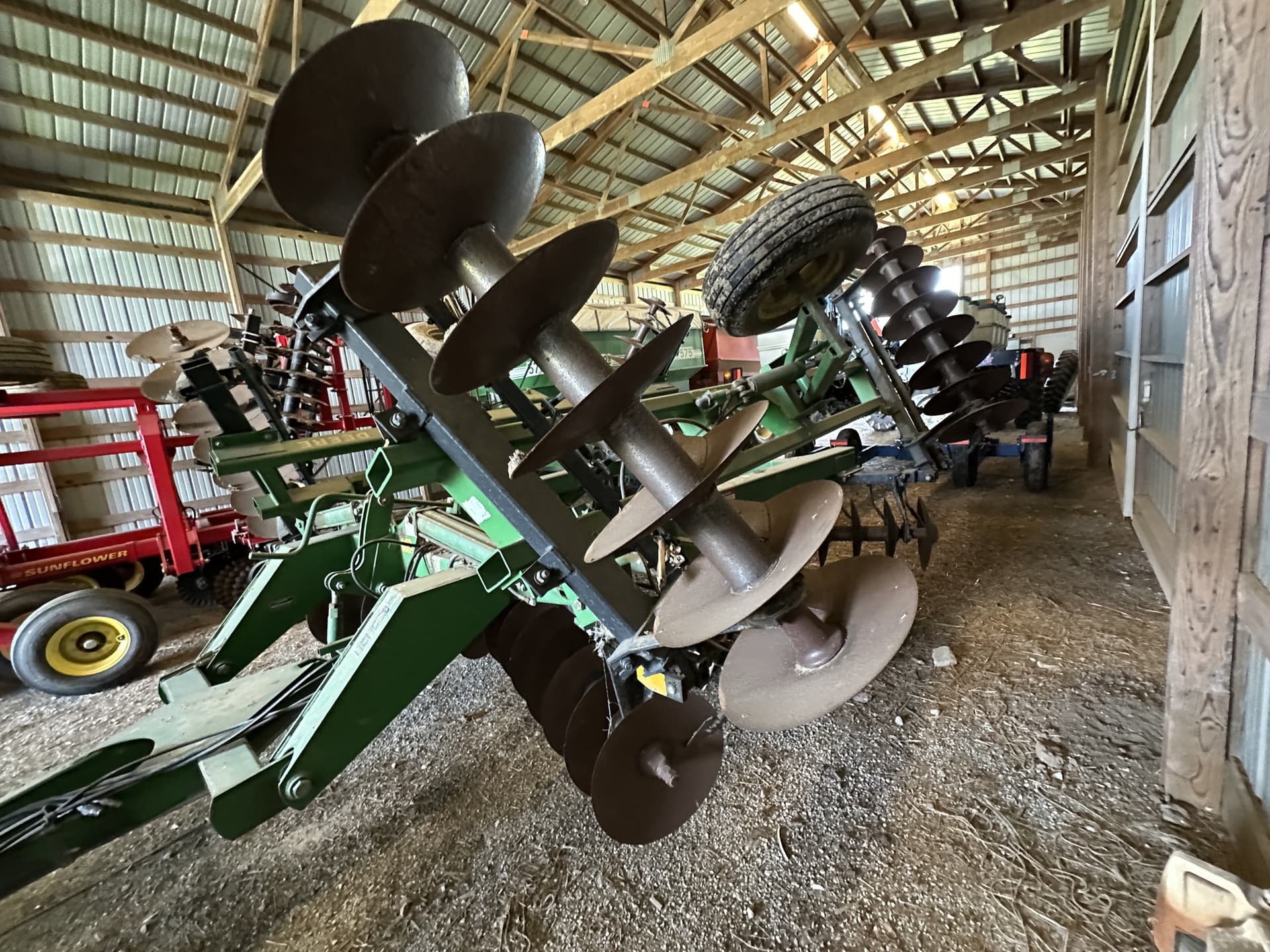 1989 John Deere 630 Image