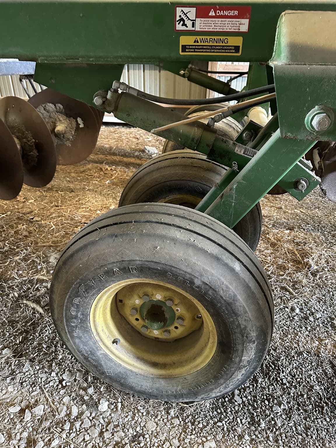 1989 John Deere 630 Image