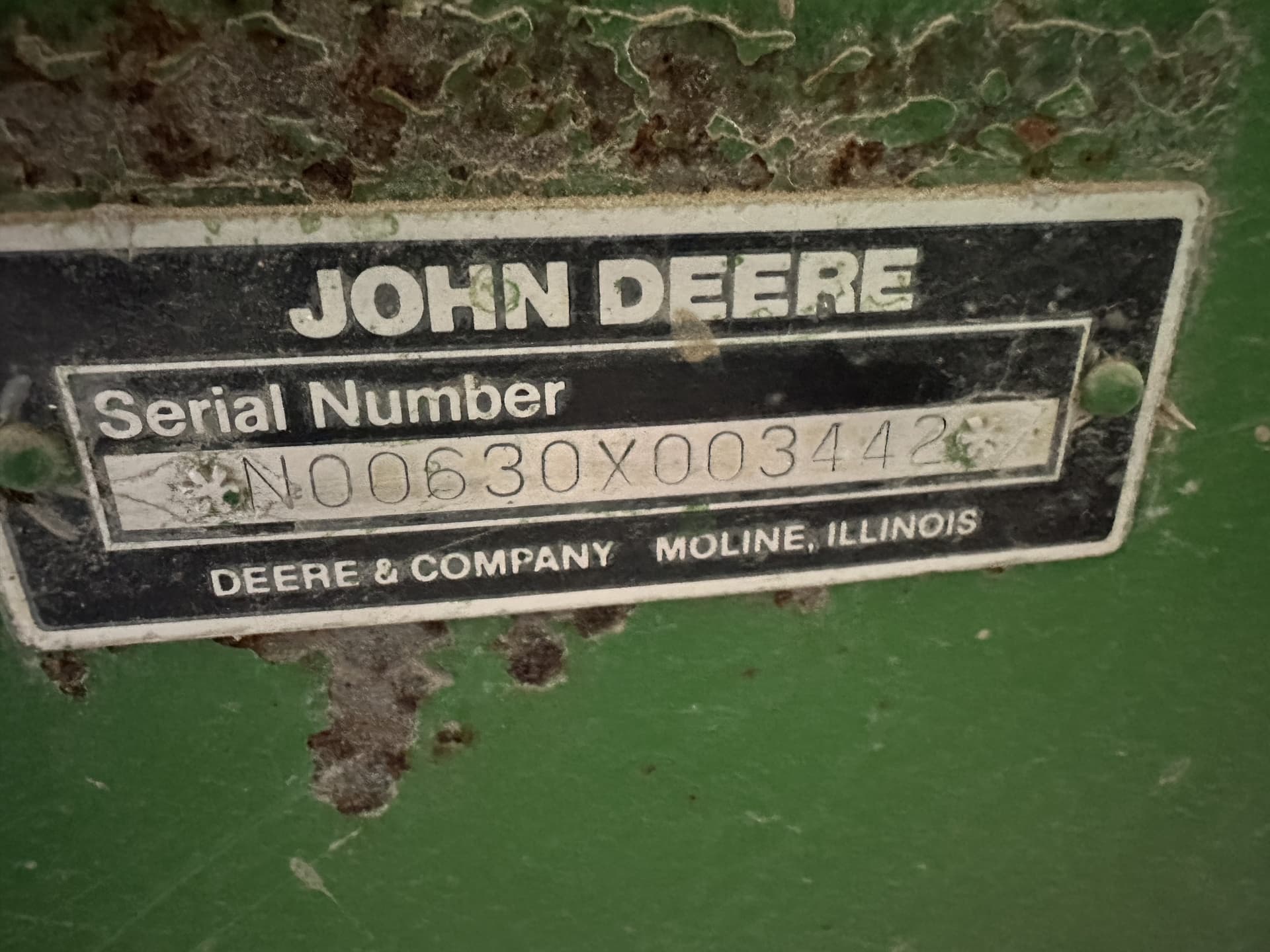 1989 John Deere 630 Image