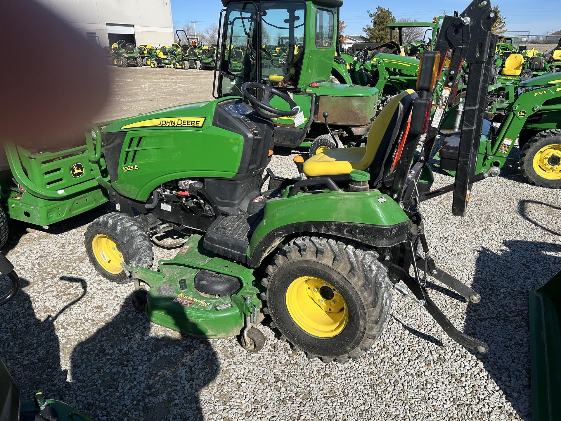 2019 John Deere 1023E Image