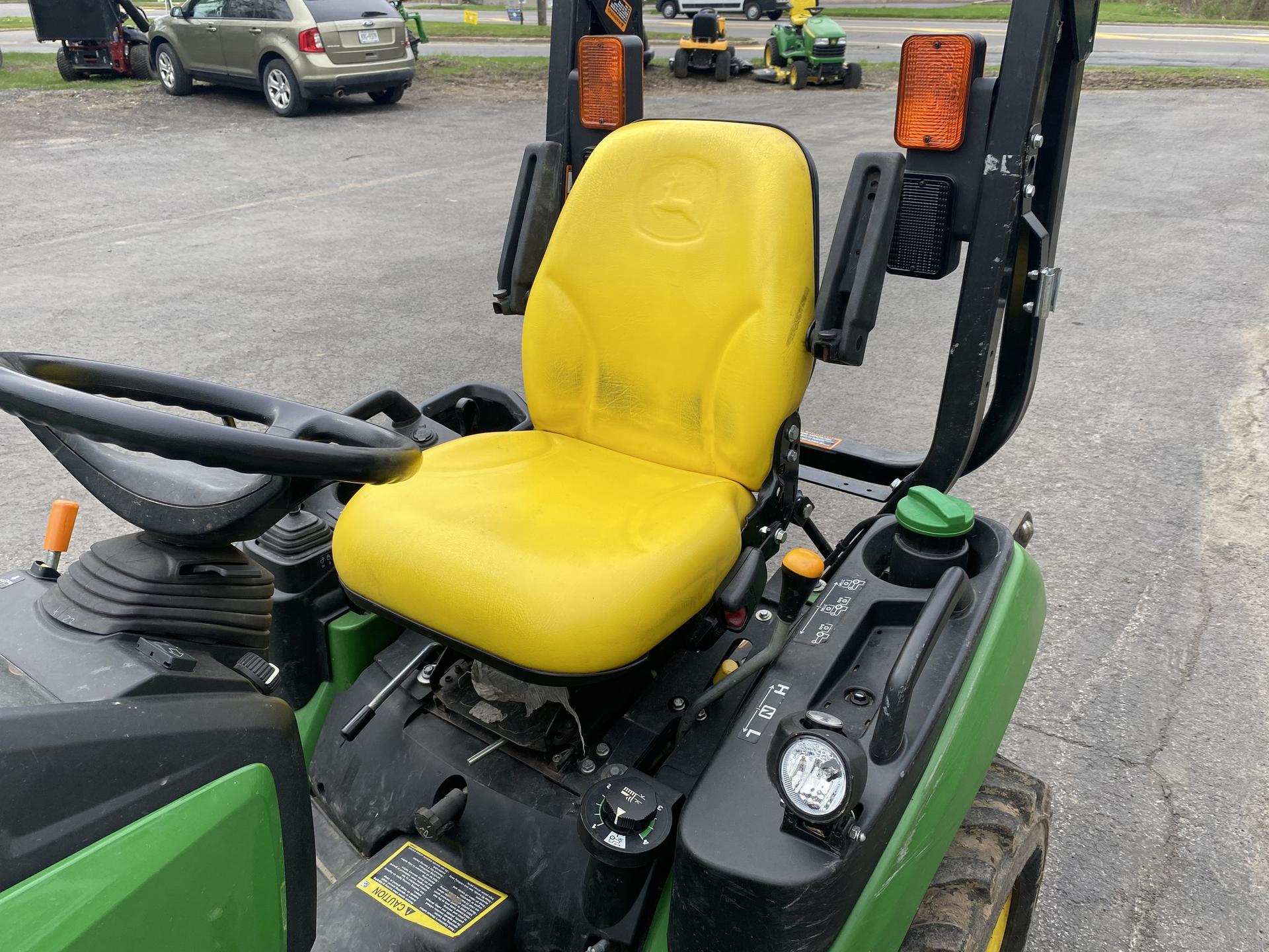2018 John Deere 1025R Image