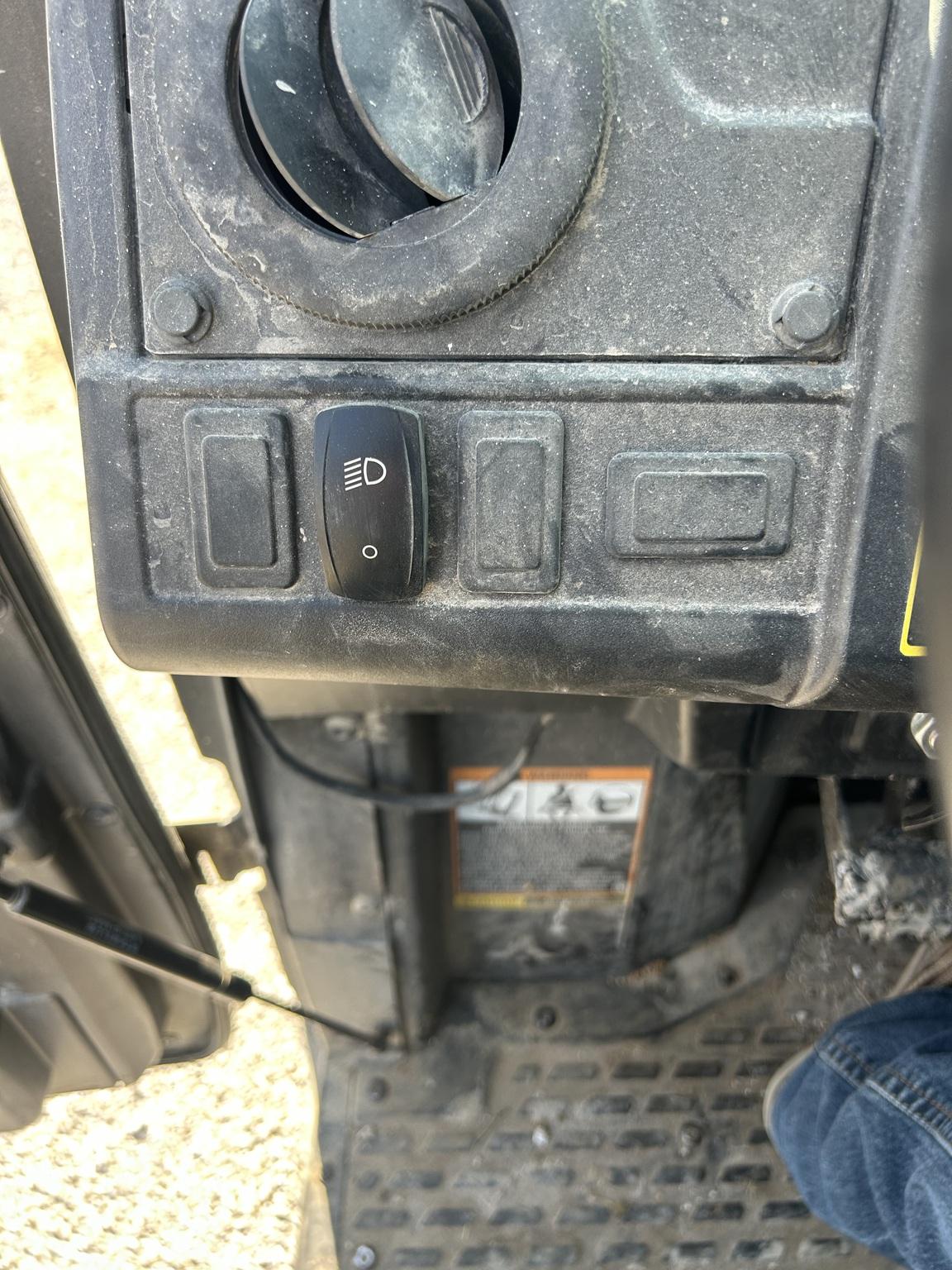 2019 John Deere XUV 835M Image