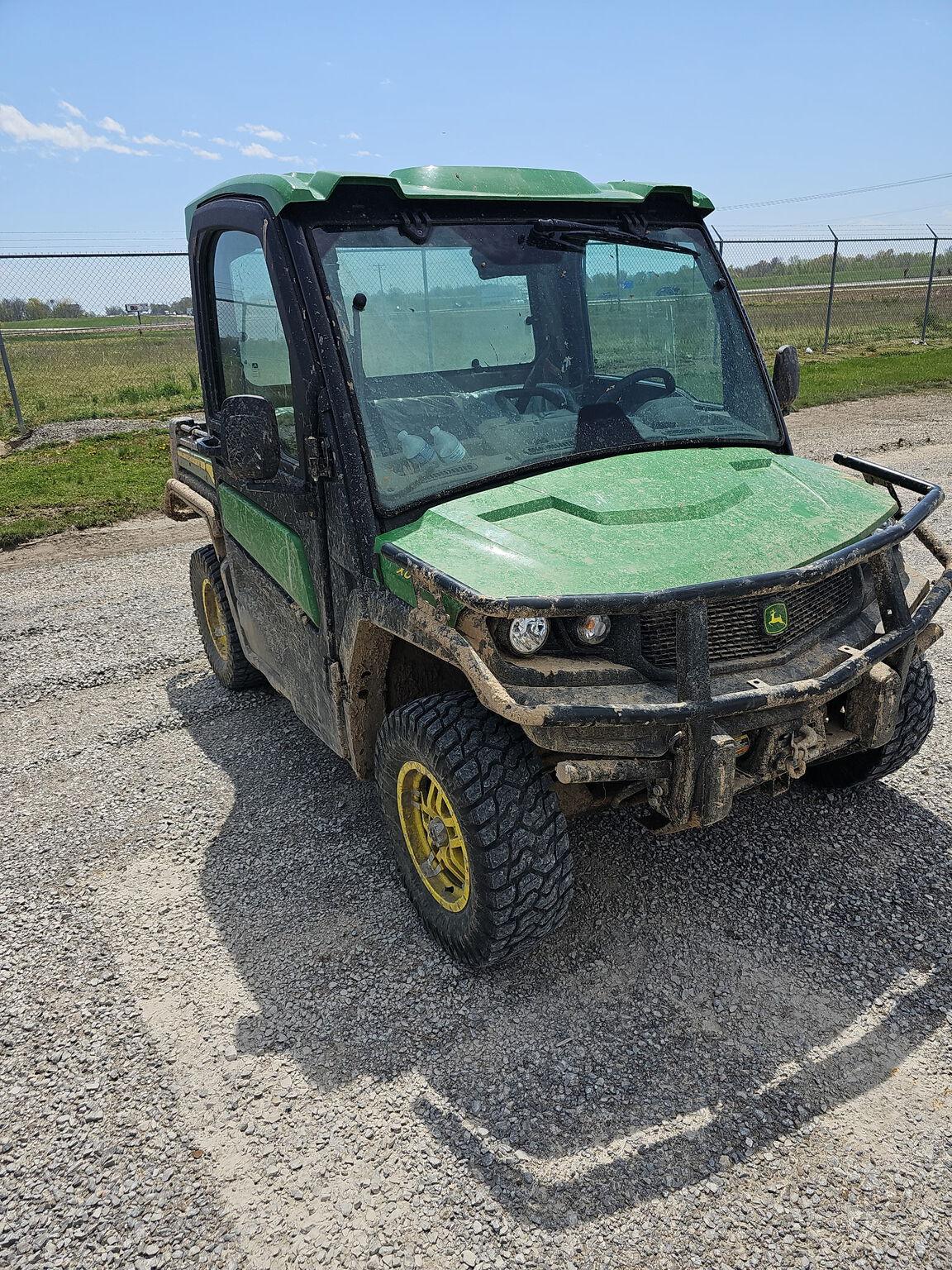 2023 John Deere XUV 835R Image