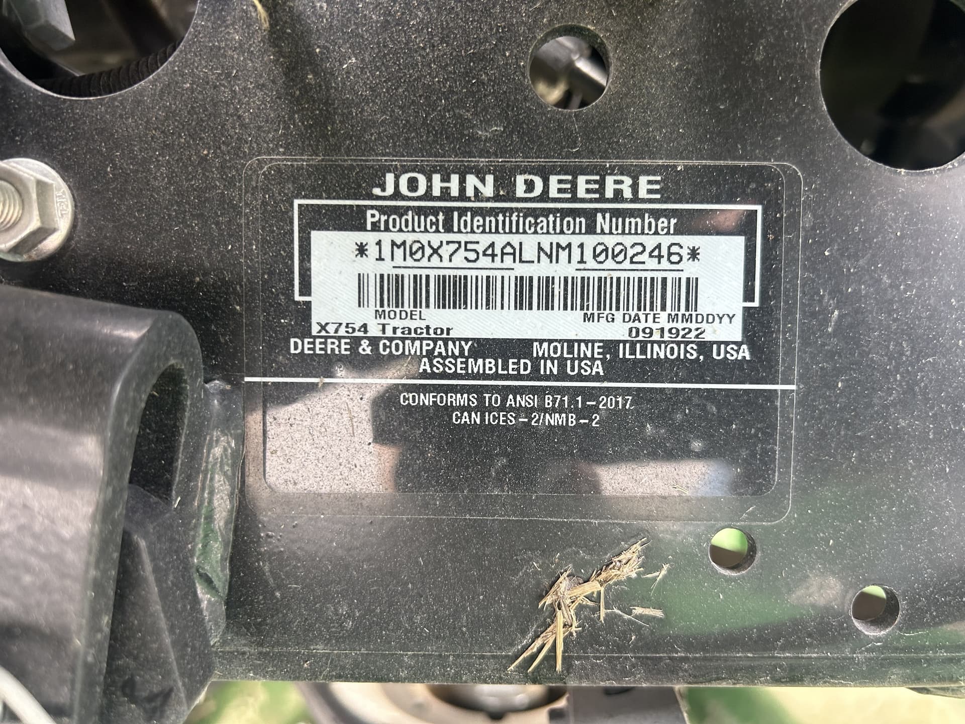 2022 John Deere X754 Image
