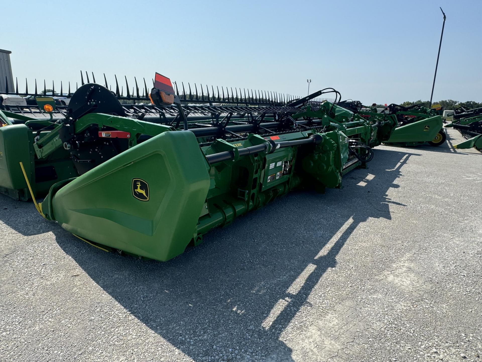 2023 John Deere HD35F Image