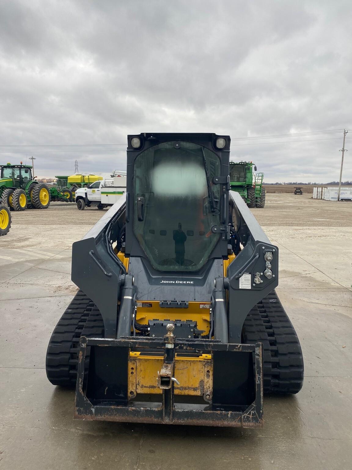 2023 John Deere 333G Image