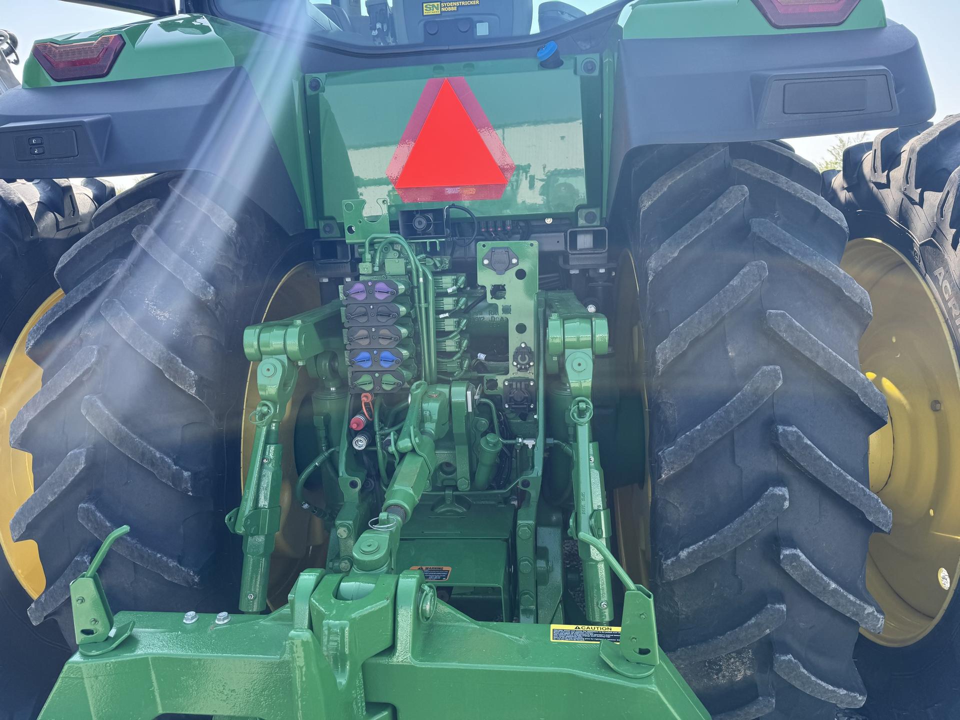 2024 John Deere 8R 410 Image