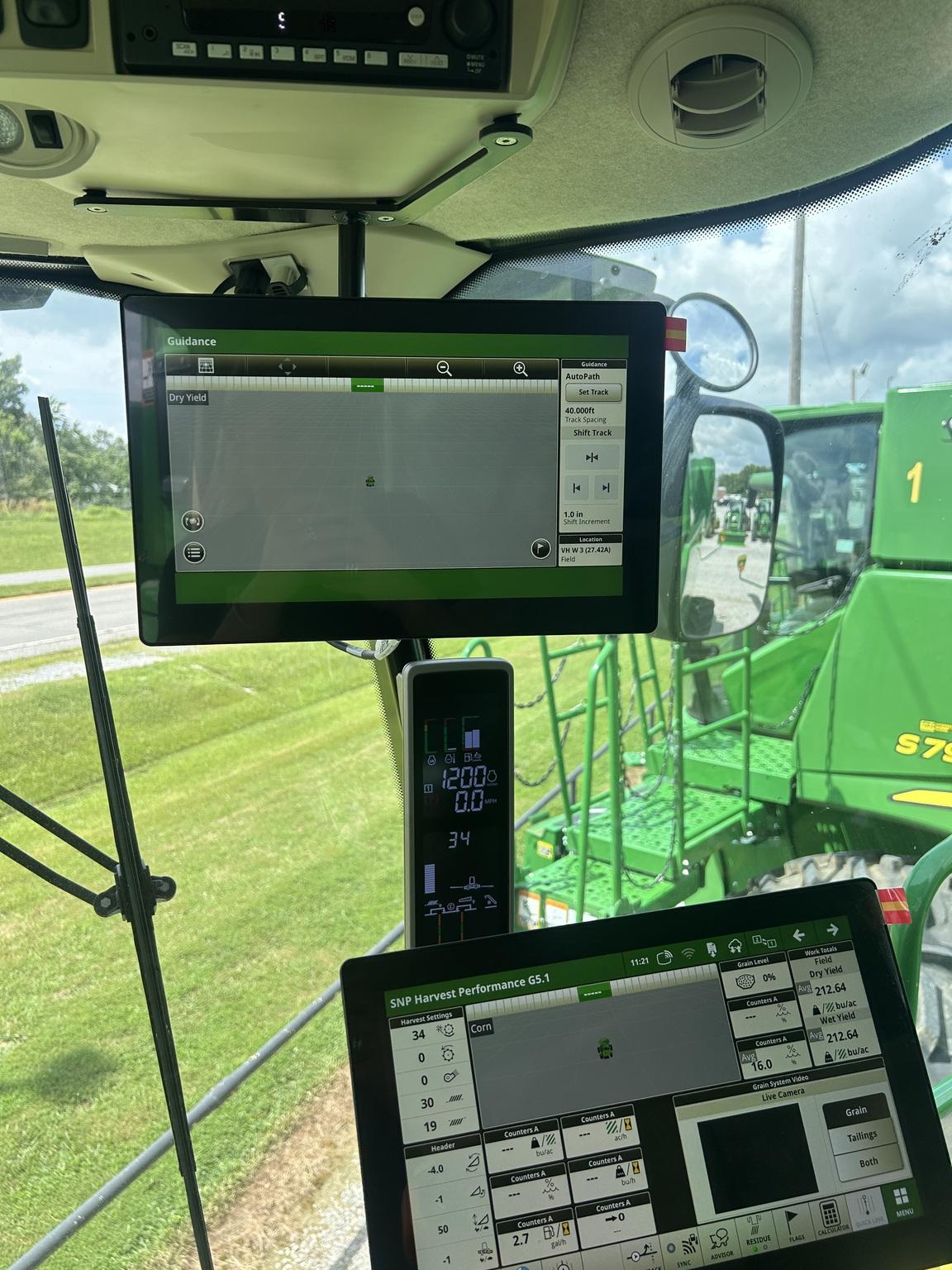 2024 John Deere S780 Image