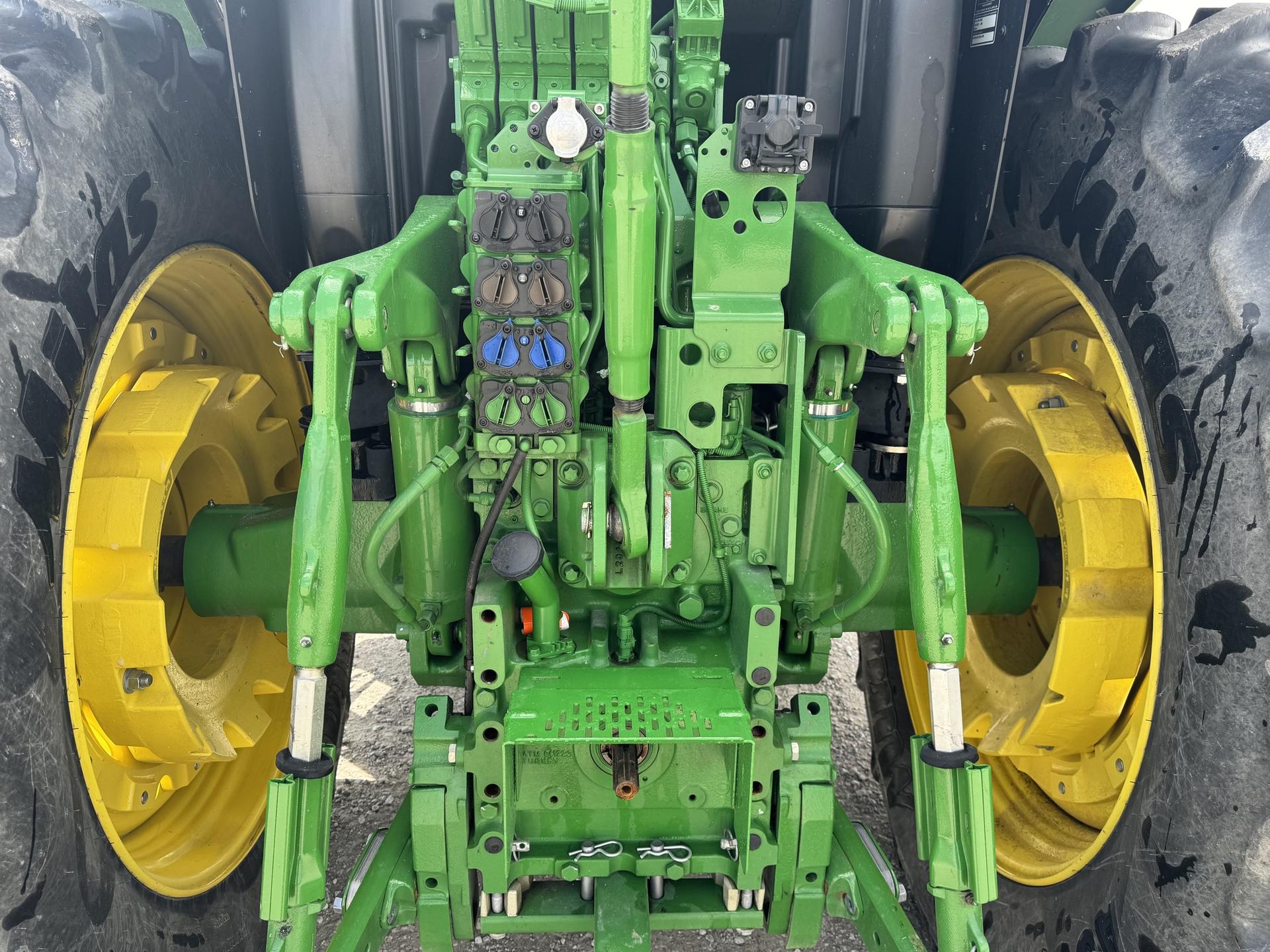 2024 John Deere 6R 155 Image