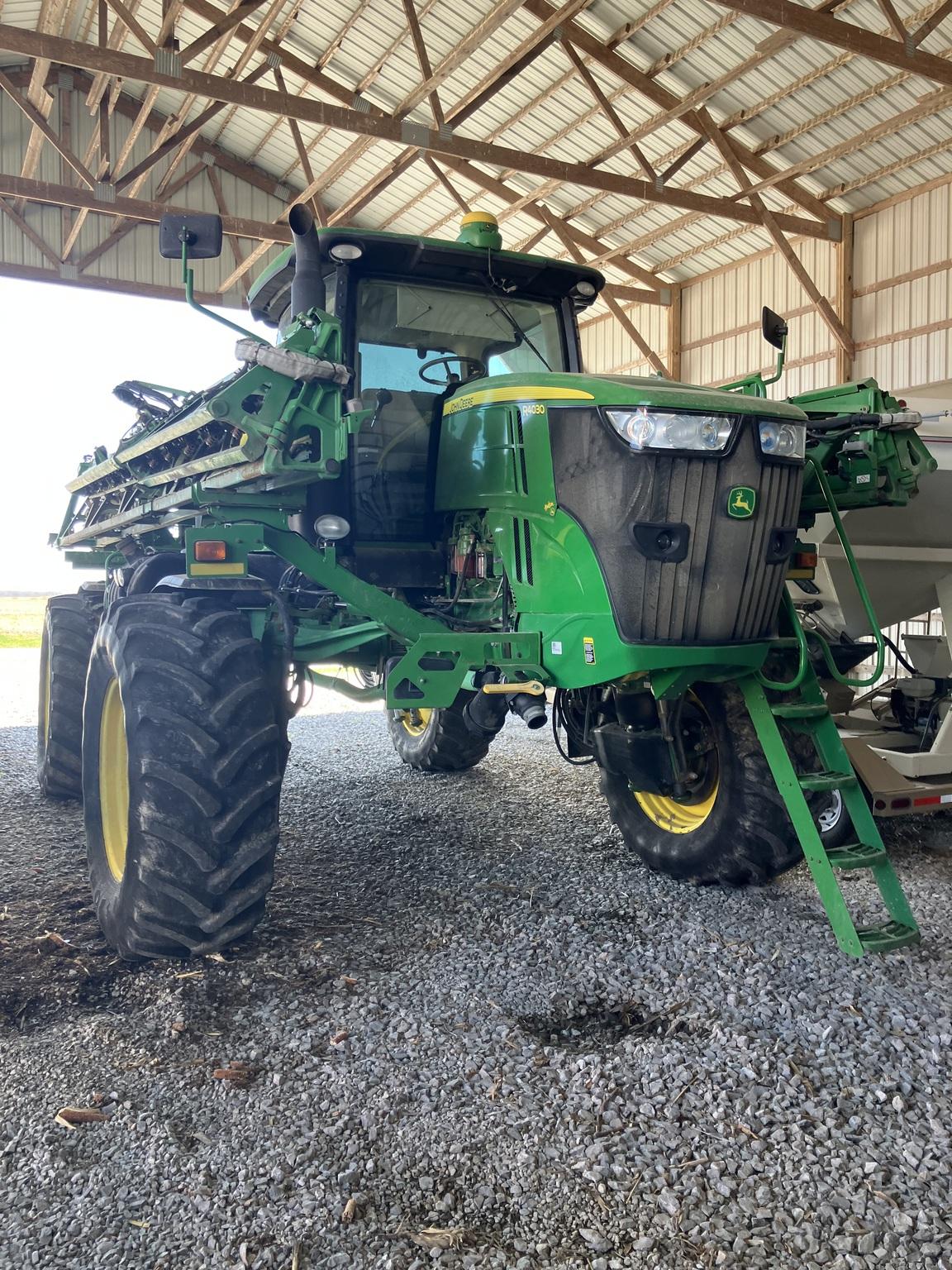 2014 John Deere R4030 Image