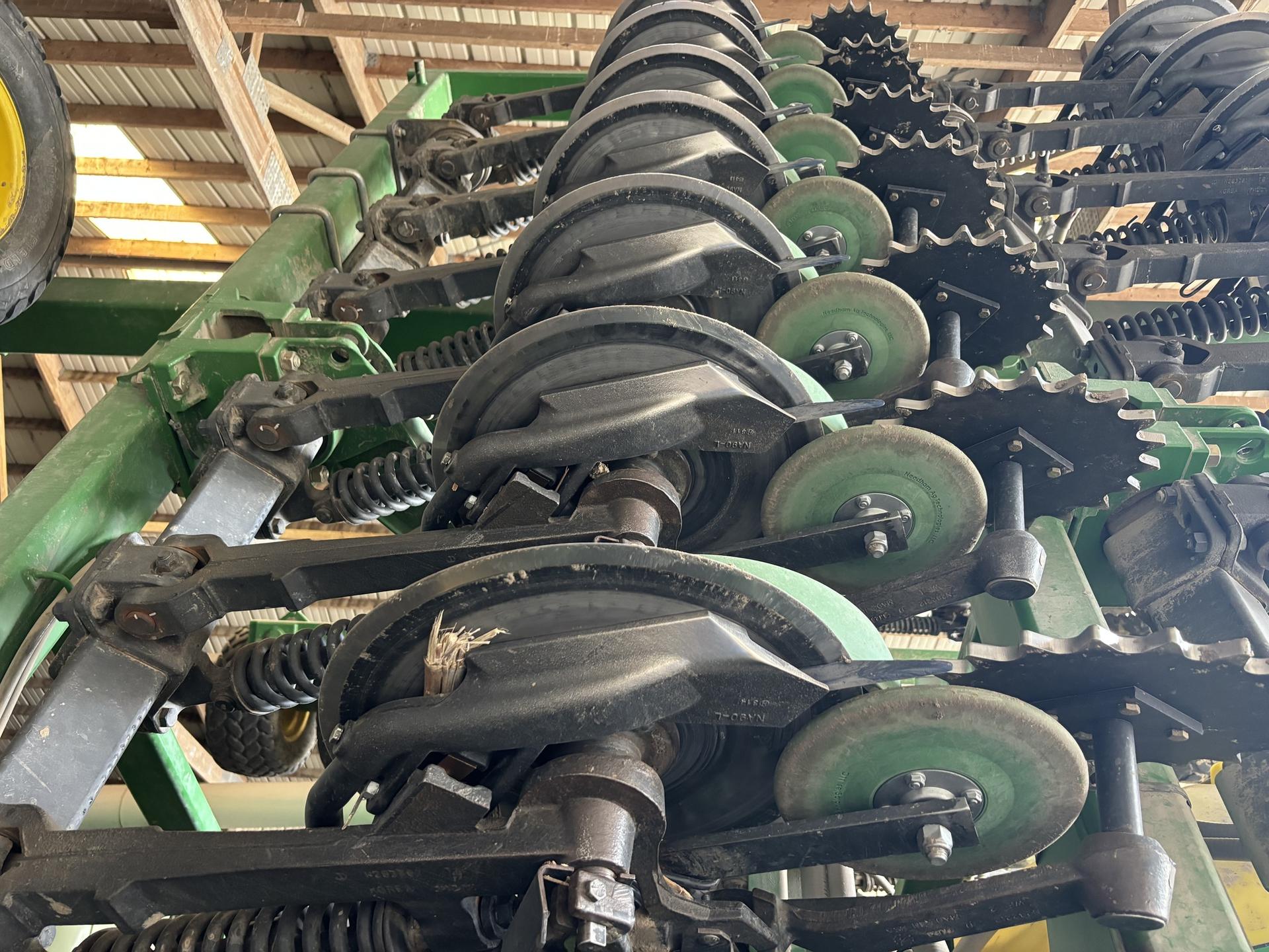 2008 John Deere 1990 Image