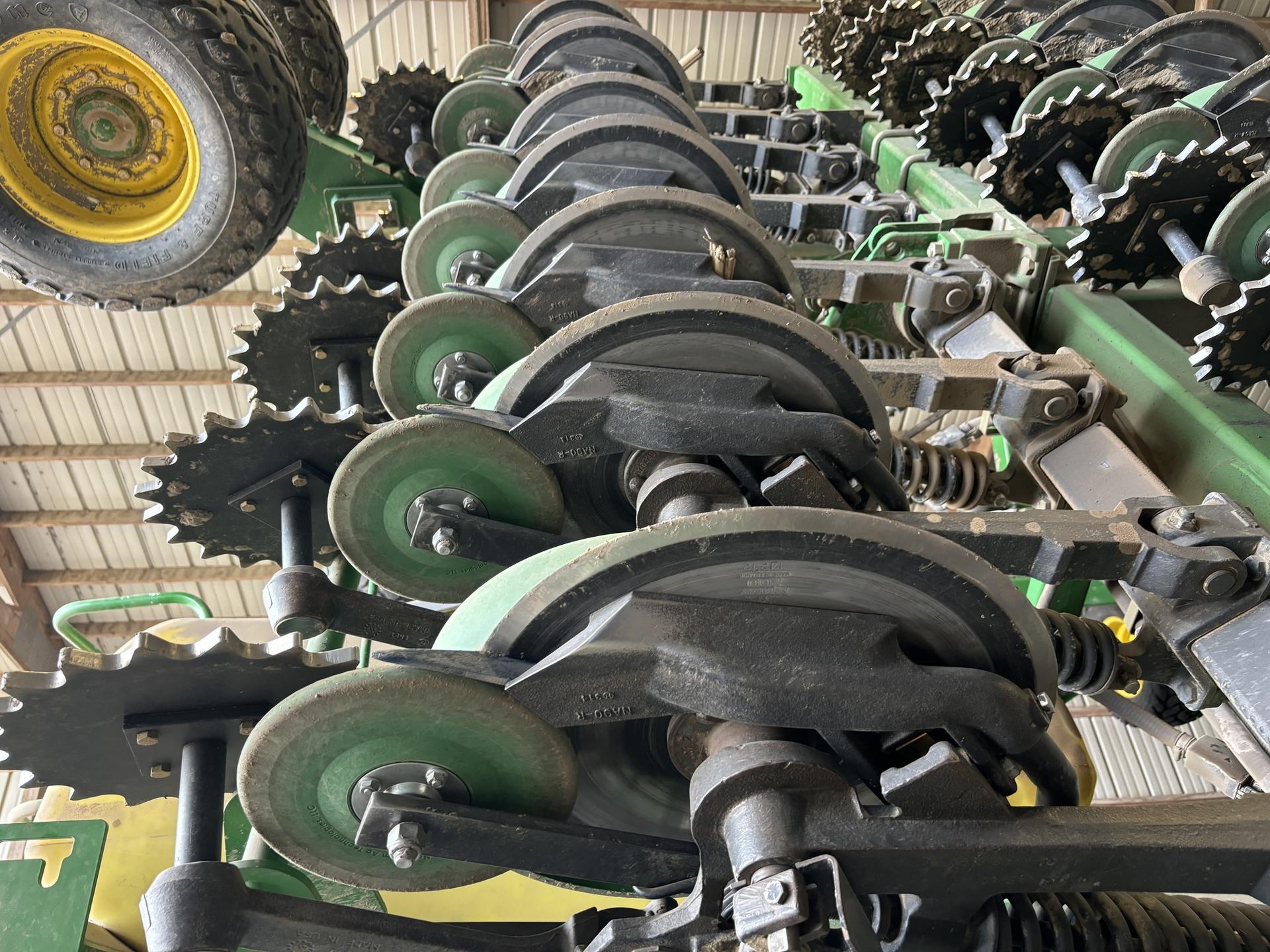 2008 John Deere 1990 Image