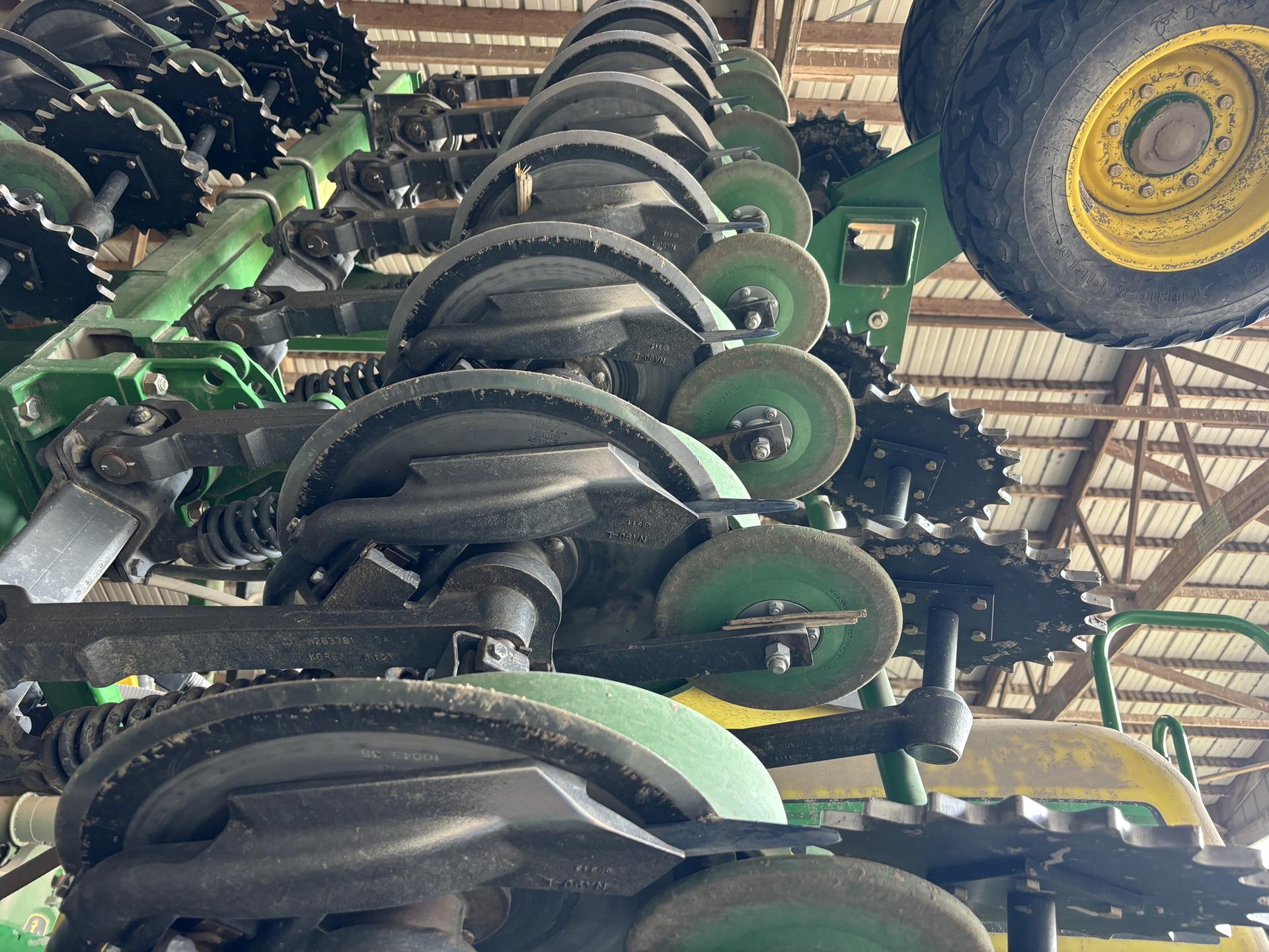 2008 John Deere 1990 Image