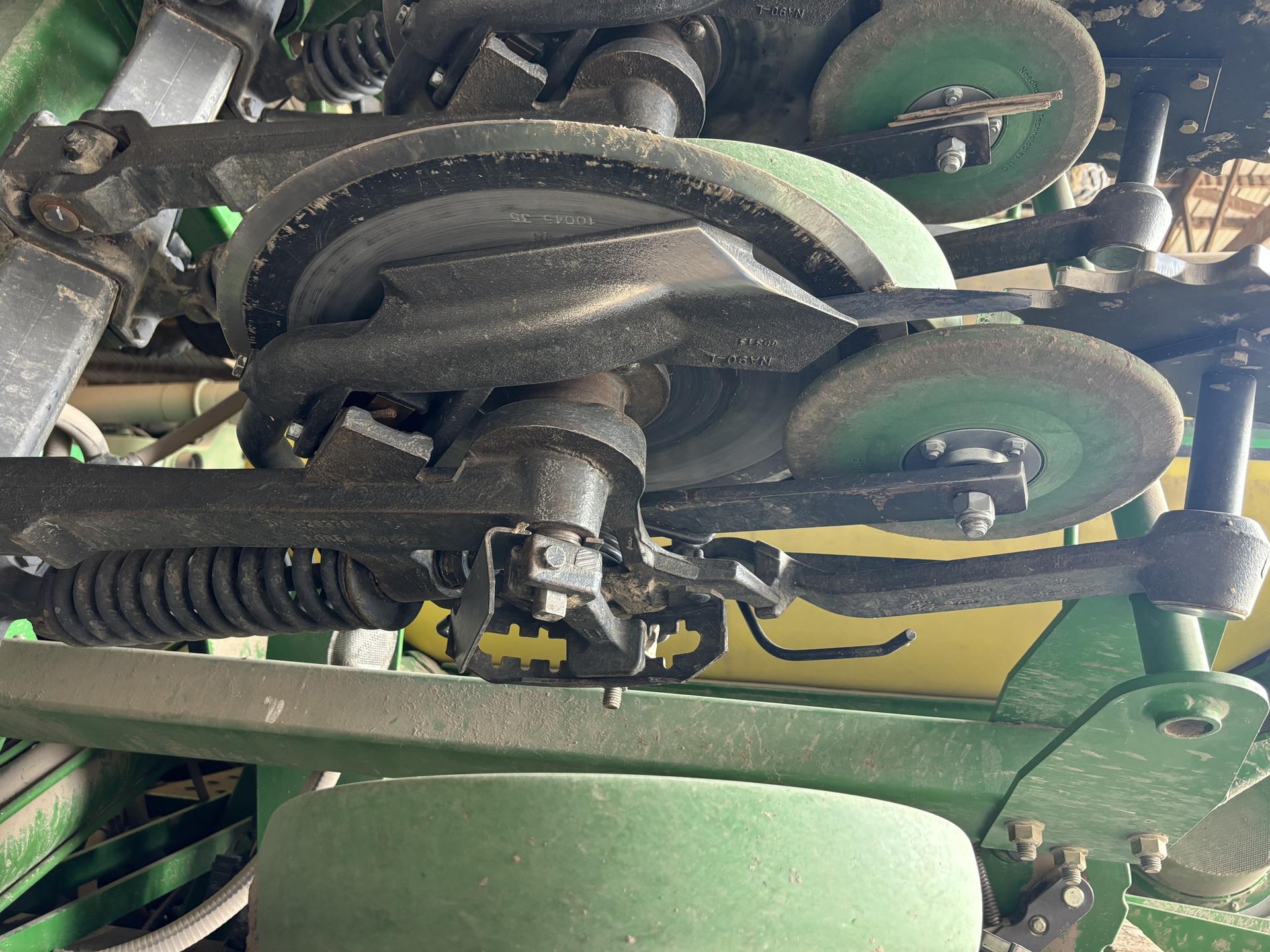2008 John Deere 1990 Image