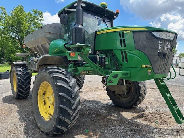 2021 John Deere R4038 Image