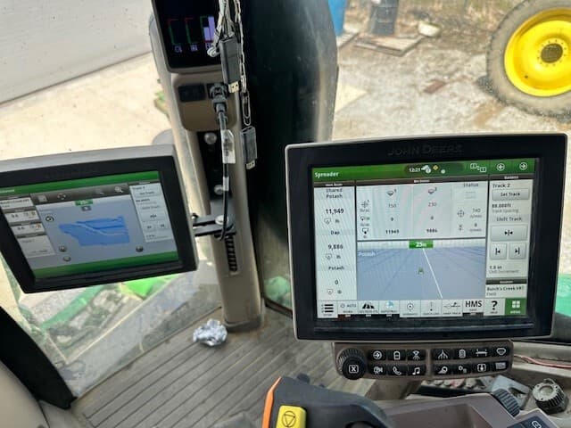 2021 John Deere R4038 Image